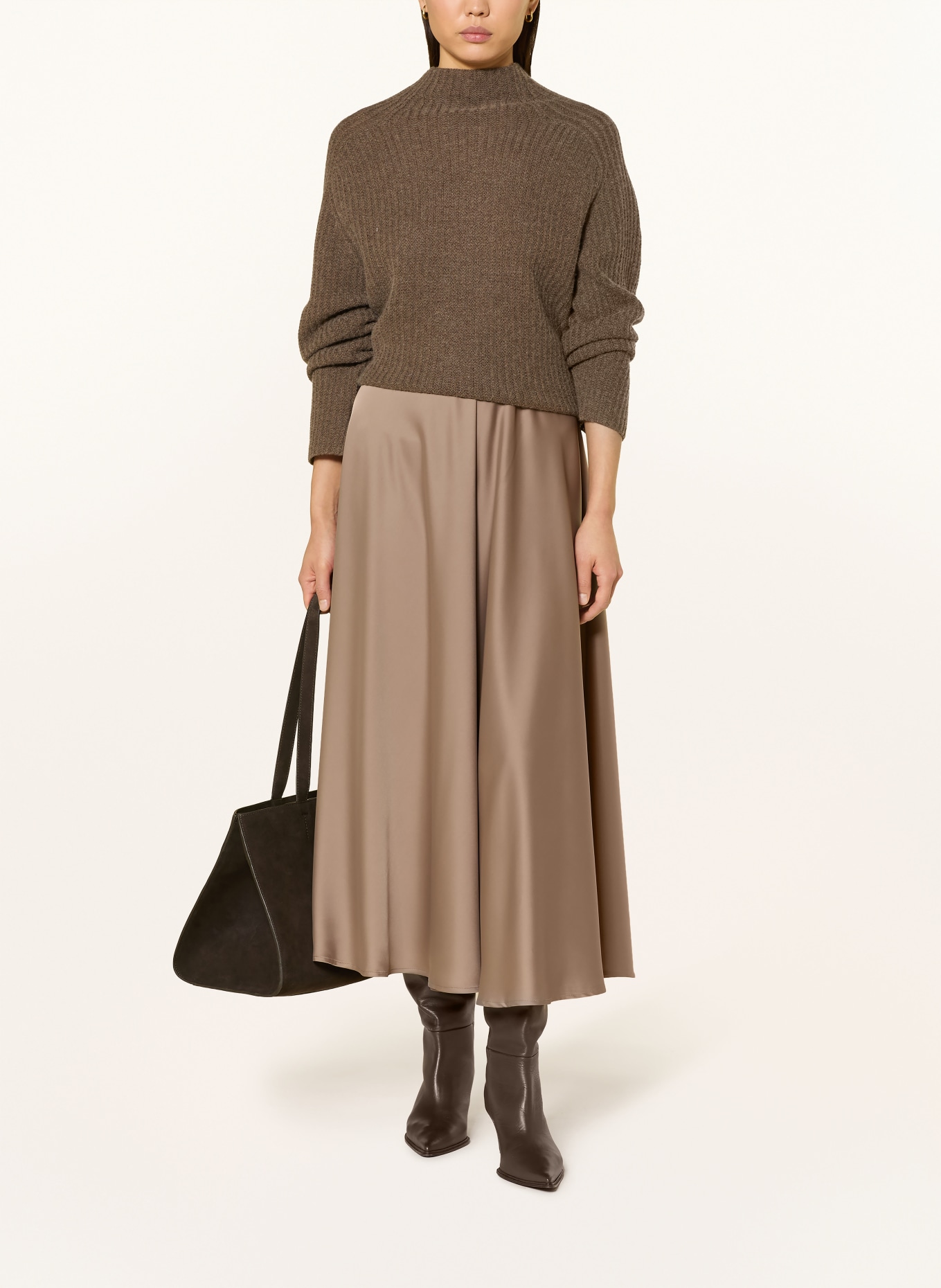 Y.A.S. Satinrock: CAMEL