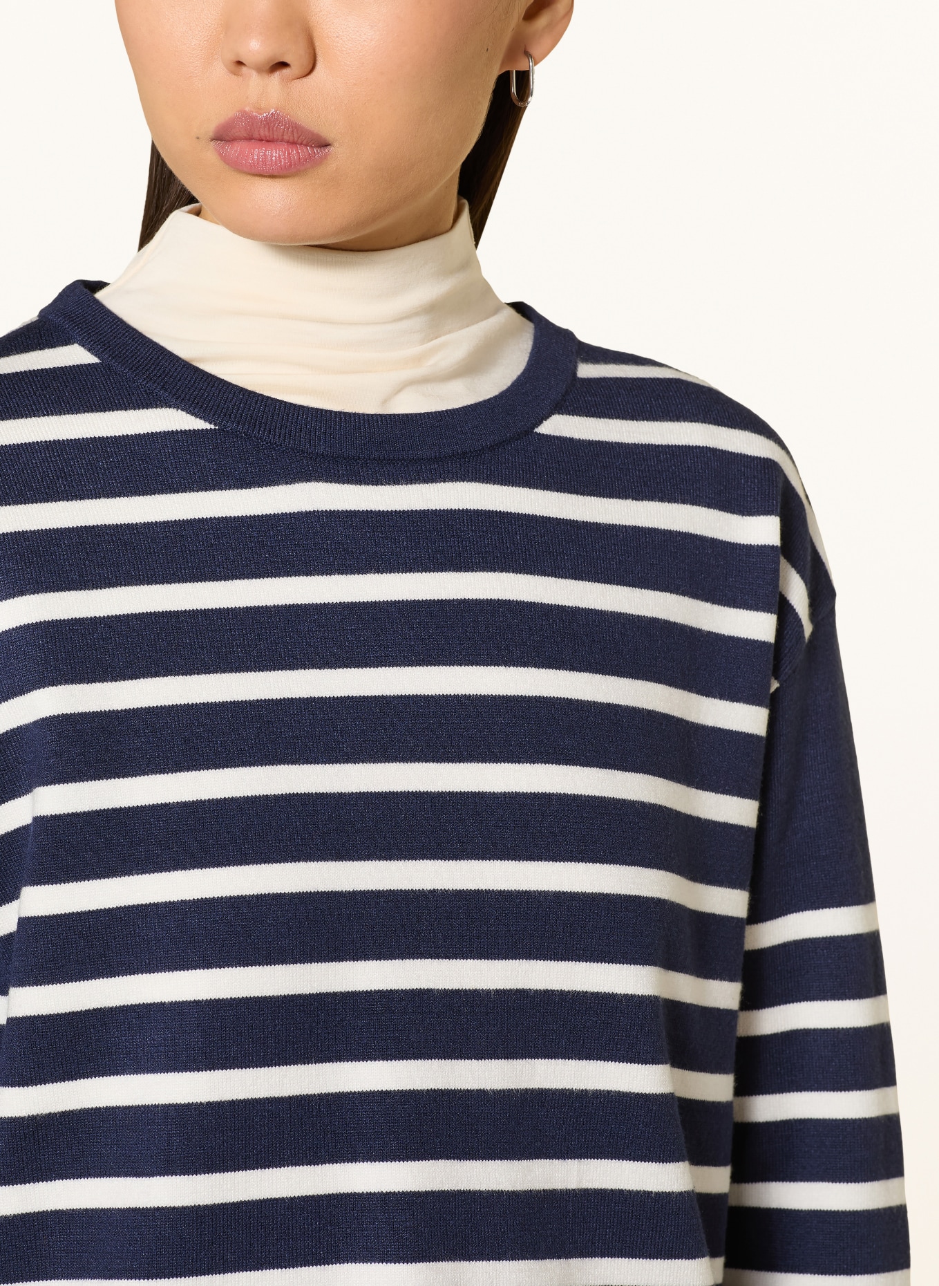 CARTOON sweater: DARK BLUE / NEON YELLOW / WHITE