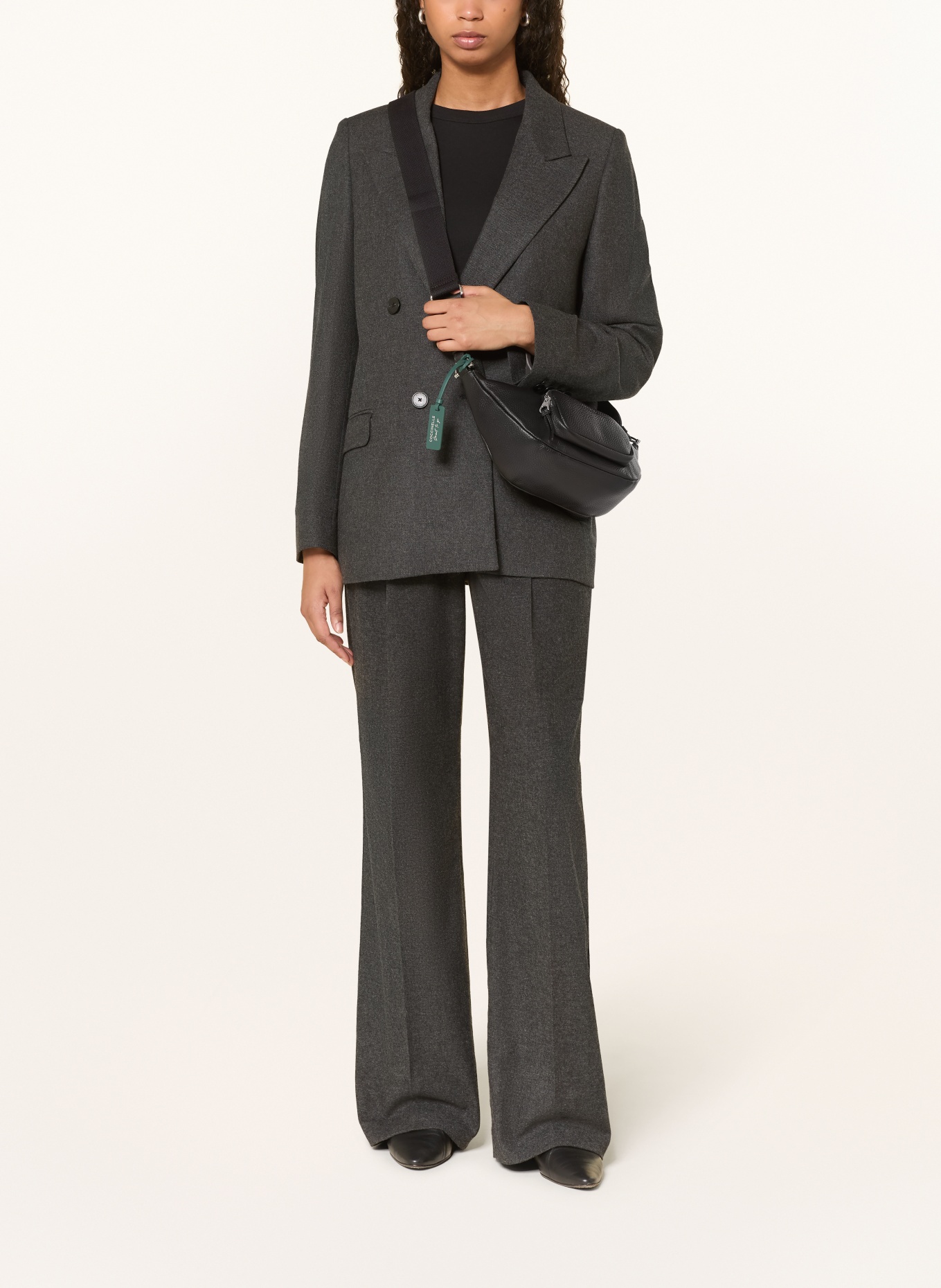 COCCINELLE schoudertas: ZWART