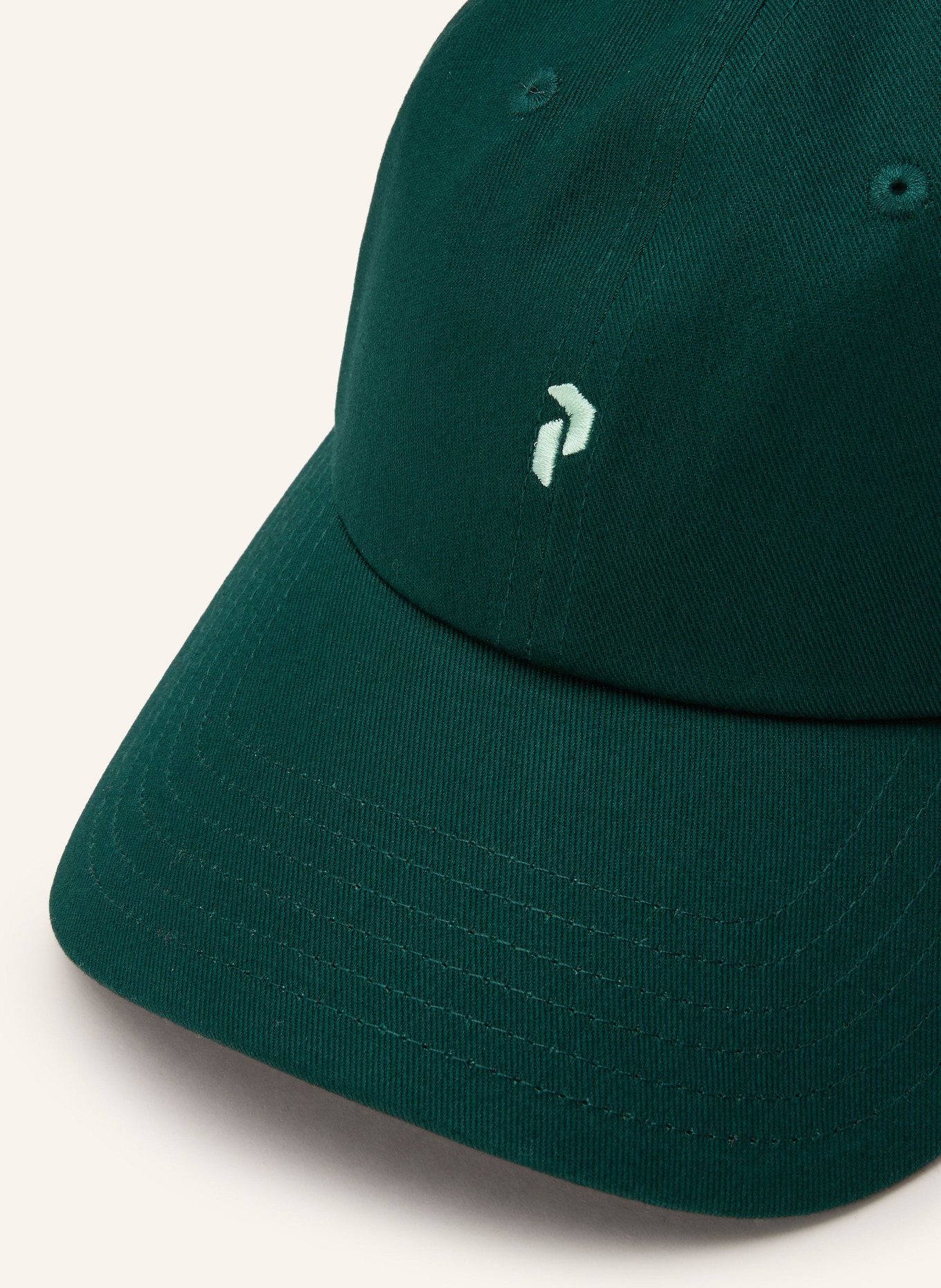 Peak Performance čepice: TMAVĚ ZELENÁ