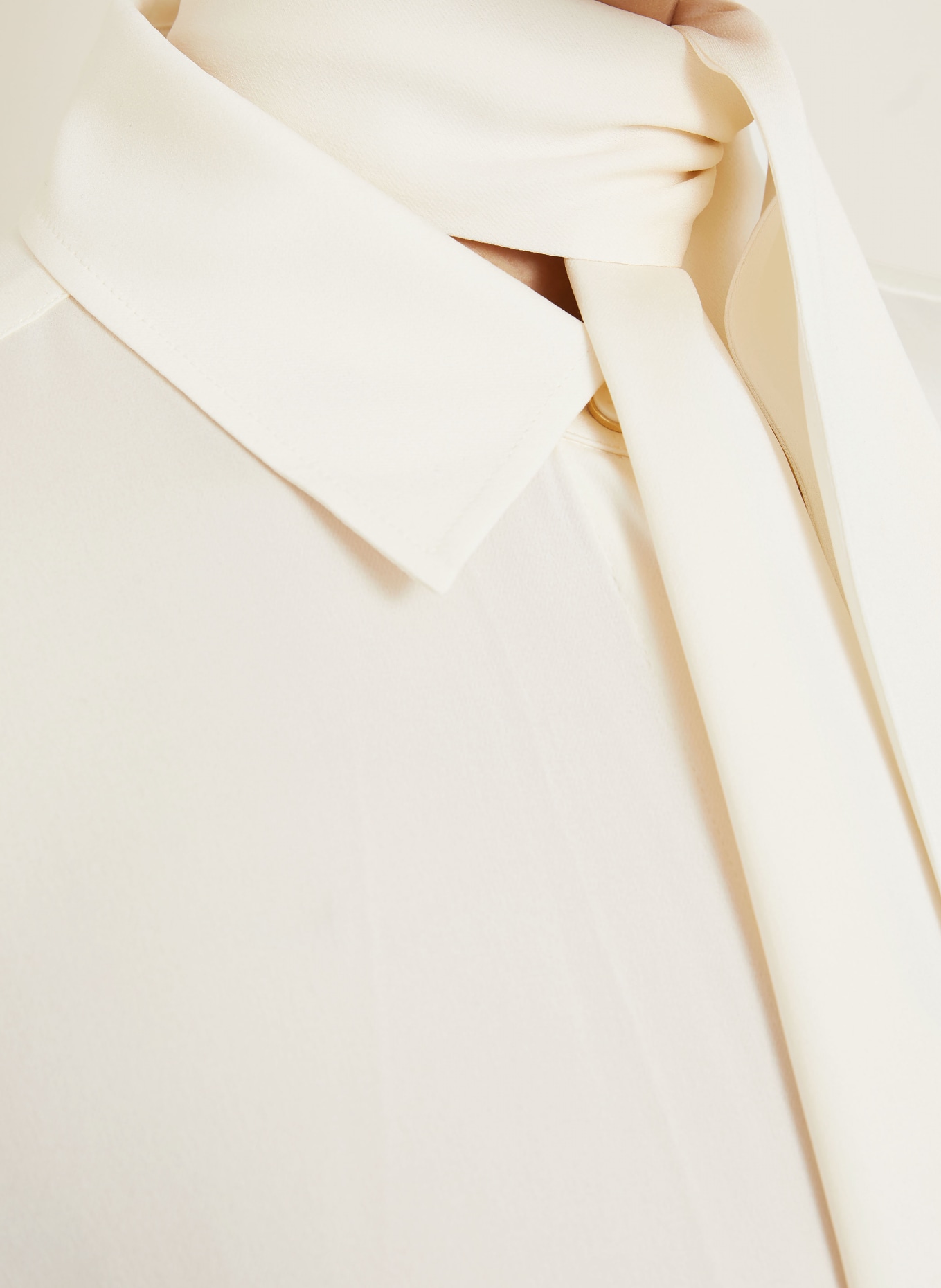 Max Mara Hemdbluse COLMO aus Seide mit abnehmbarer Schluppe: ECRU