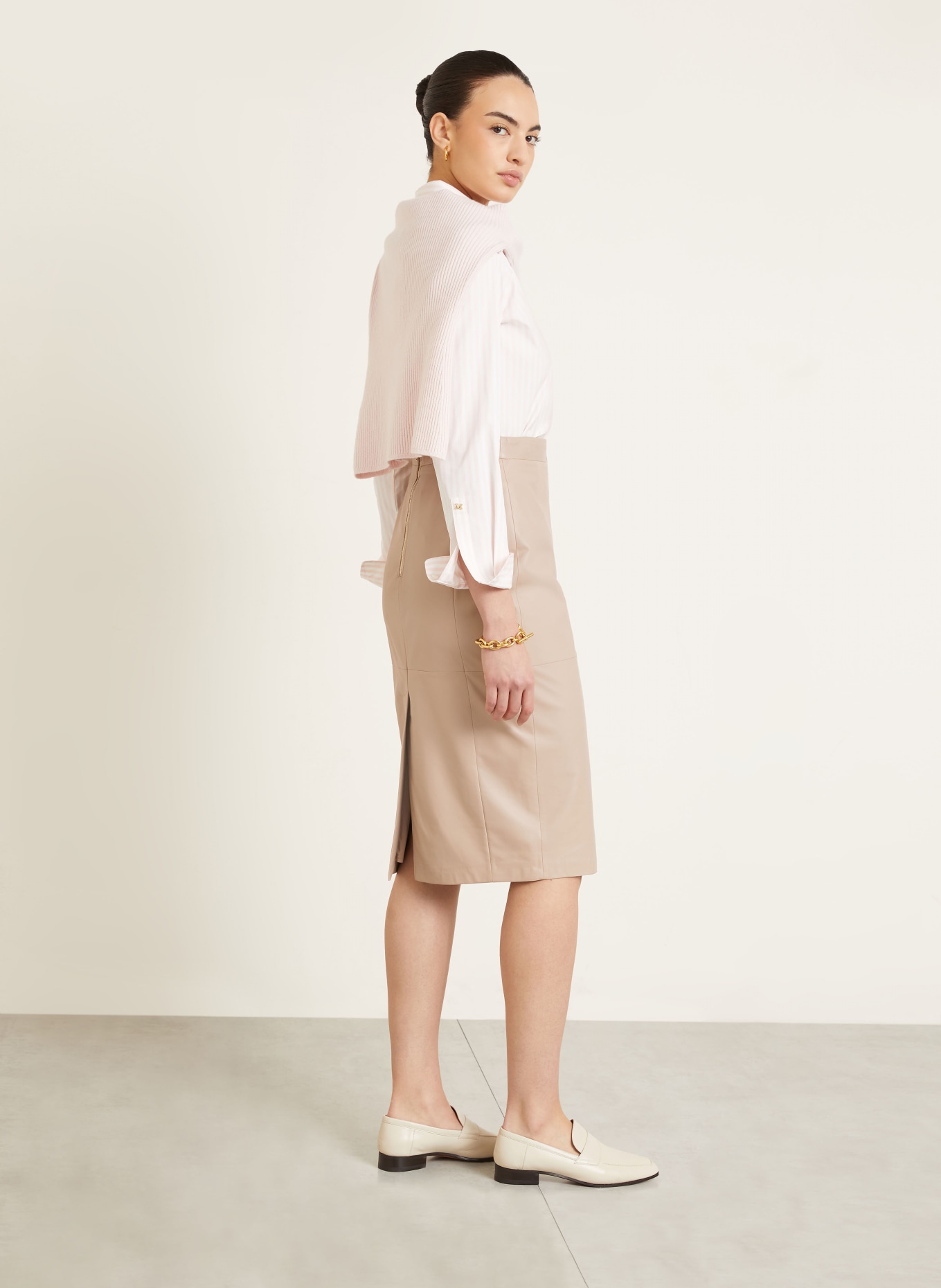 Max Mara Leather skirt RICAMO: TAUPE
