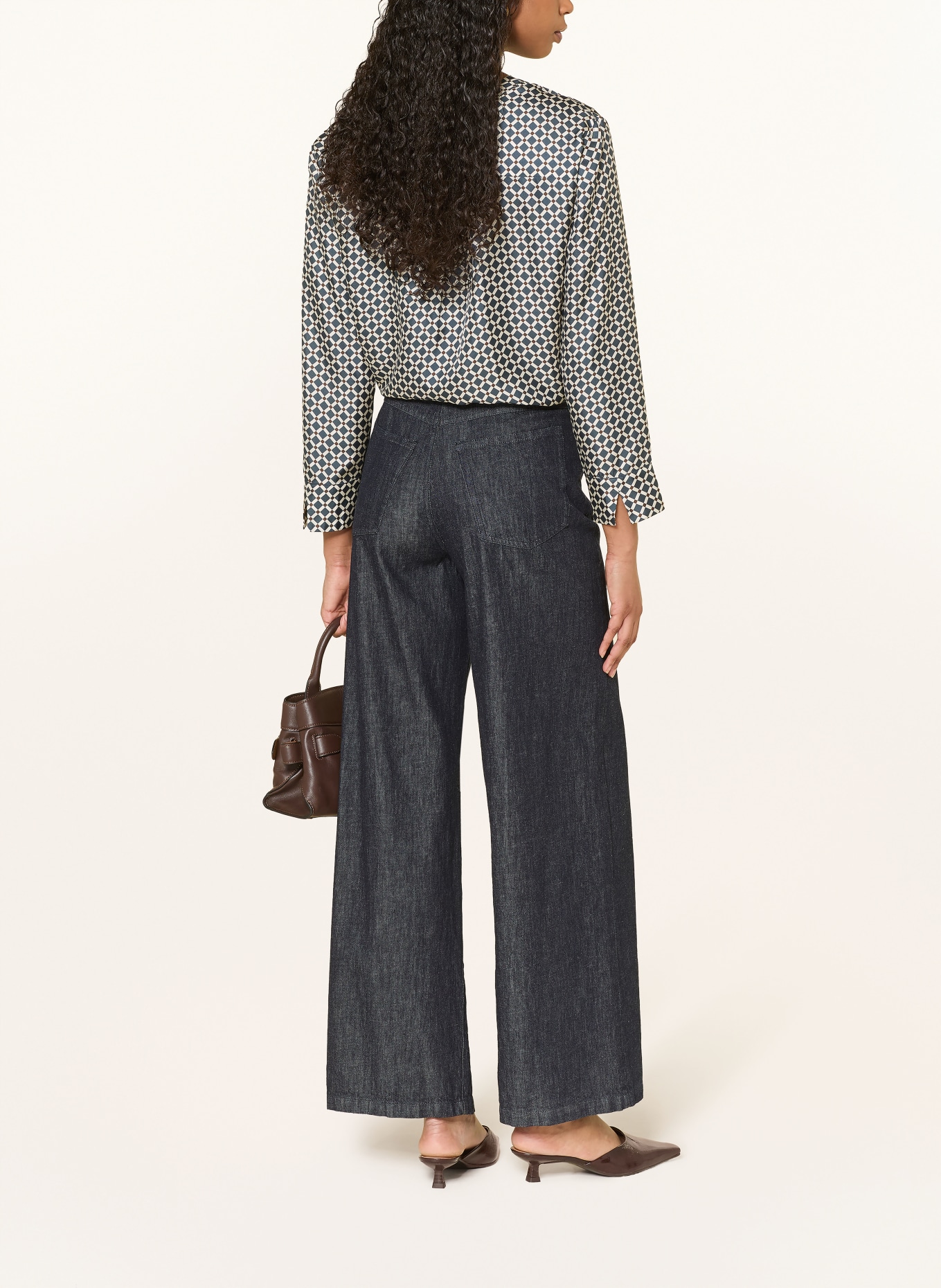 S Max Mara Hedvábná blůza VITTORIA s odnímatelnou mašlí: TMAVĚ MODRÁ / TMAVĚ HNĚDÁ / KRÉMOVÁ