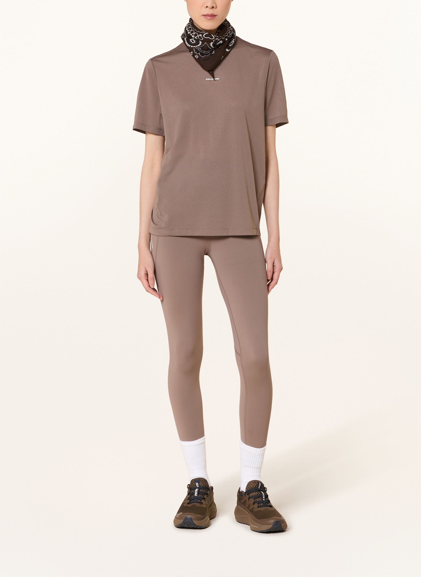 SALOMON SHAKEOUT CORE running shirt: TAUPE