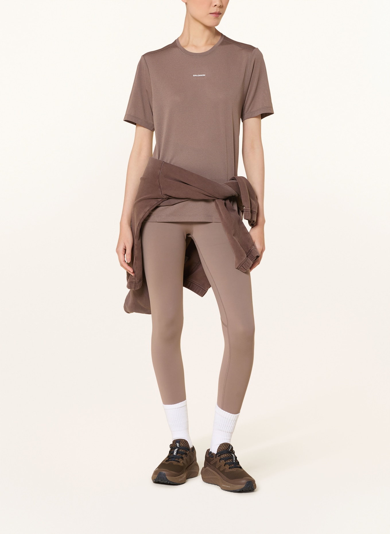 SALOMON SHAKEOUT CORE running shirt: TAUPE