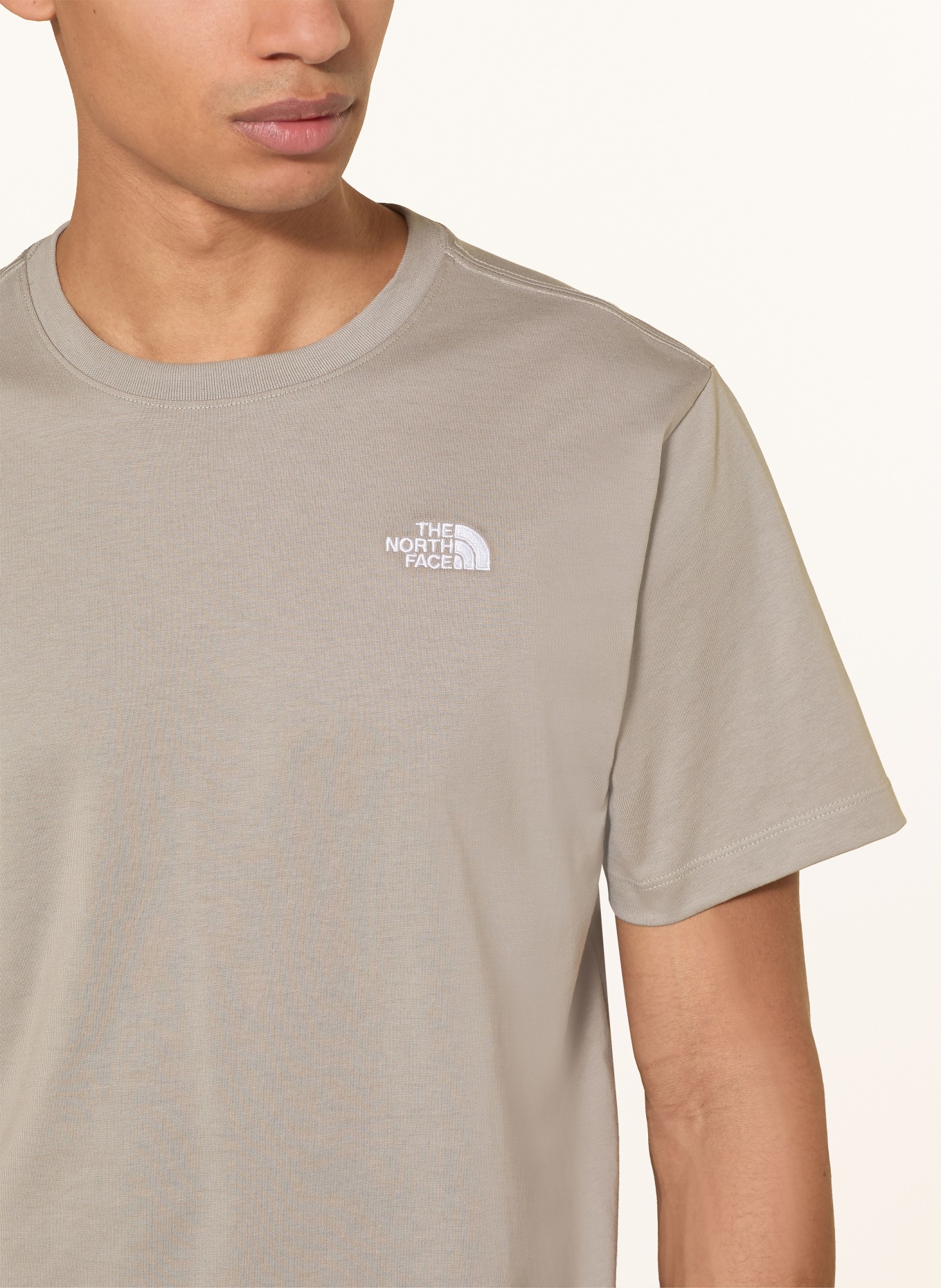 THE NORTH FACE Tričko EVOLUTION SIMPLE DOME: ČERNOŠEDÁ