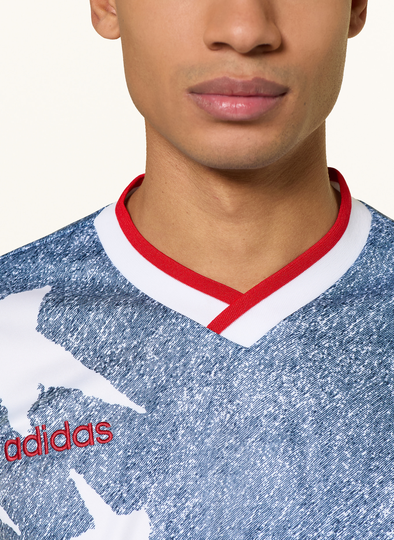 adidas Maillot DENIM JERSEY: BLEU / ROUGE / BLANC