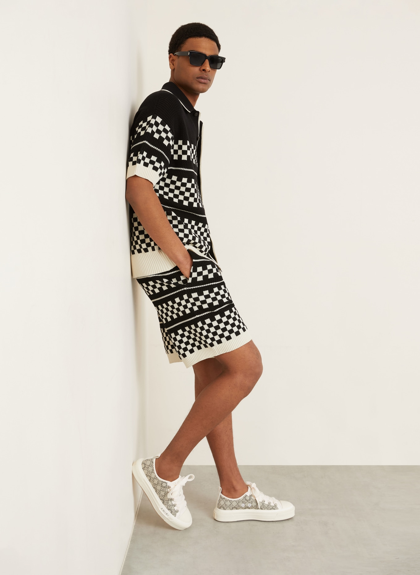 AMIRI knitted shorts: BLACK / ECRU