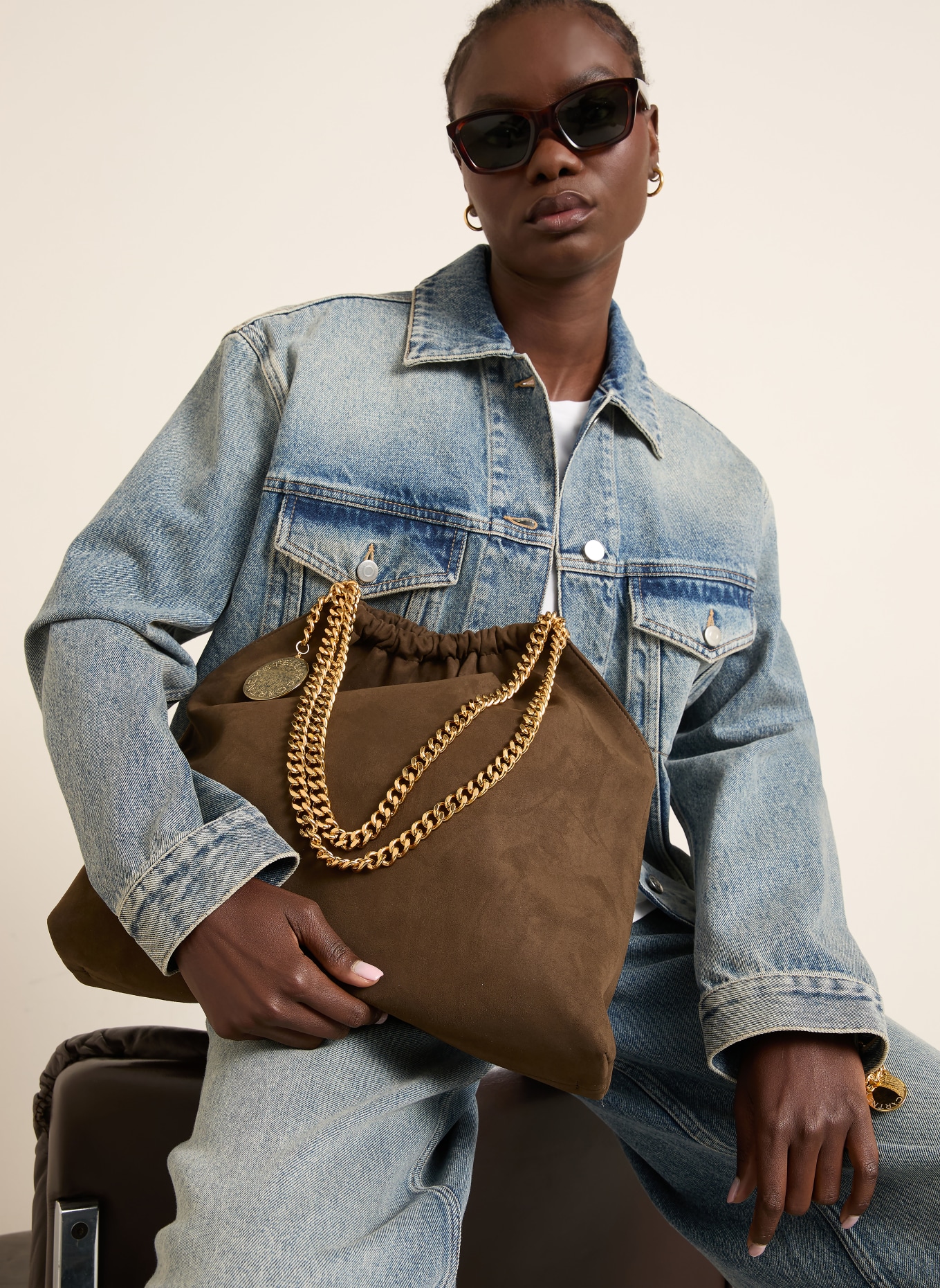 STELLA McCARTNEY Sac à bandoulière FALABELLA MEDIUM: MARRON FONCÉ / OR