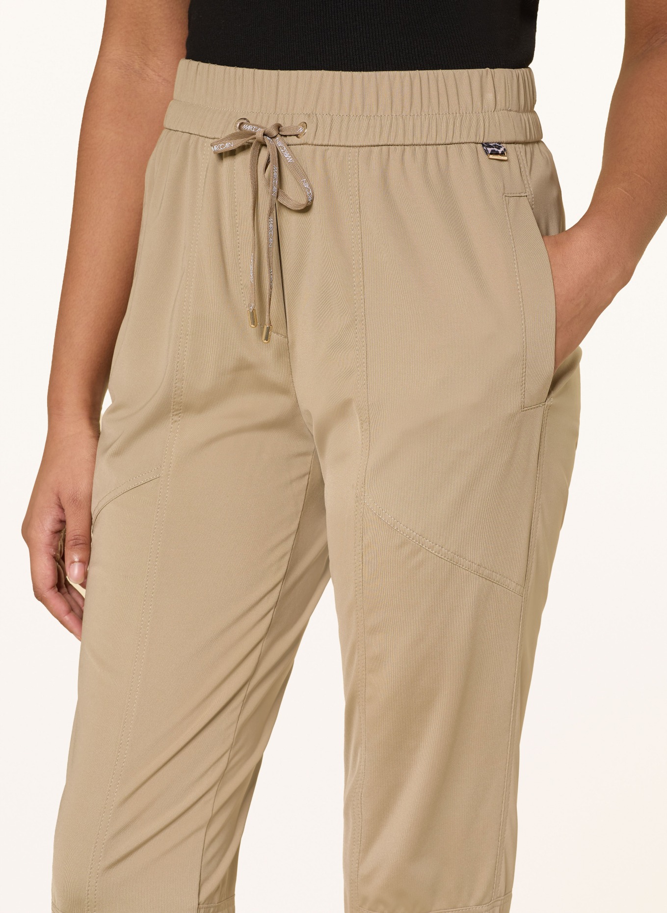 MARC CAIN Kalhoty RHODOS v joggingovém stylu: 628 dune new