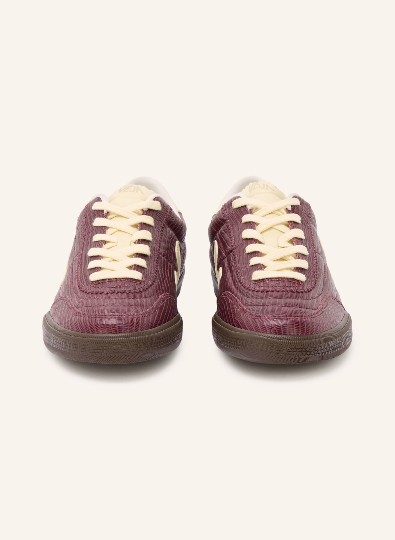 VEJA Sneaker PANENKA: DUNKELROT / GOLD / BEIGE