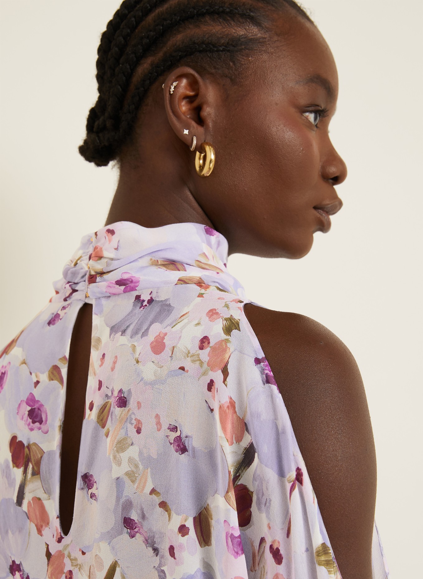 BALMAIN Cold-Shoulder-Bluse aus Seide: HELLLILA / BRAUN / WEISS