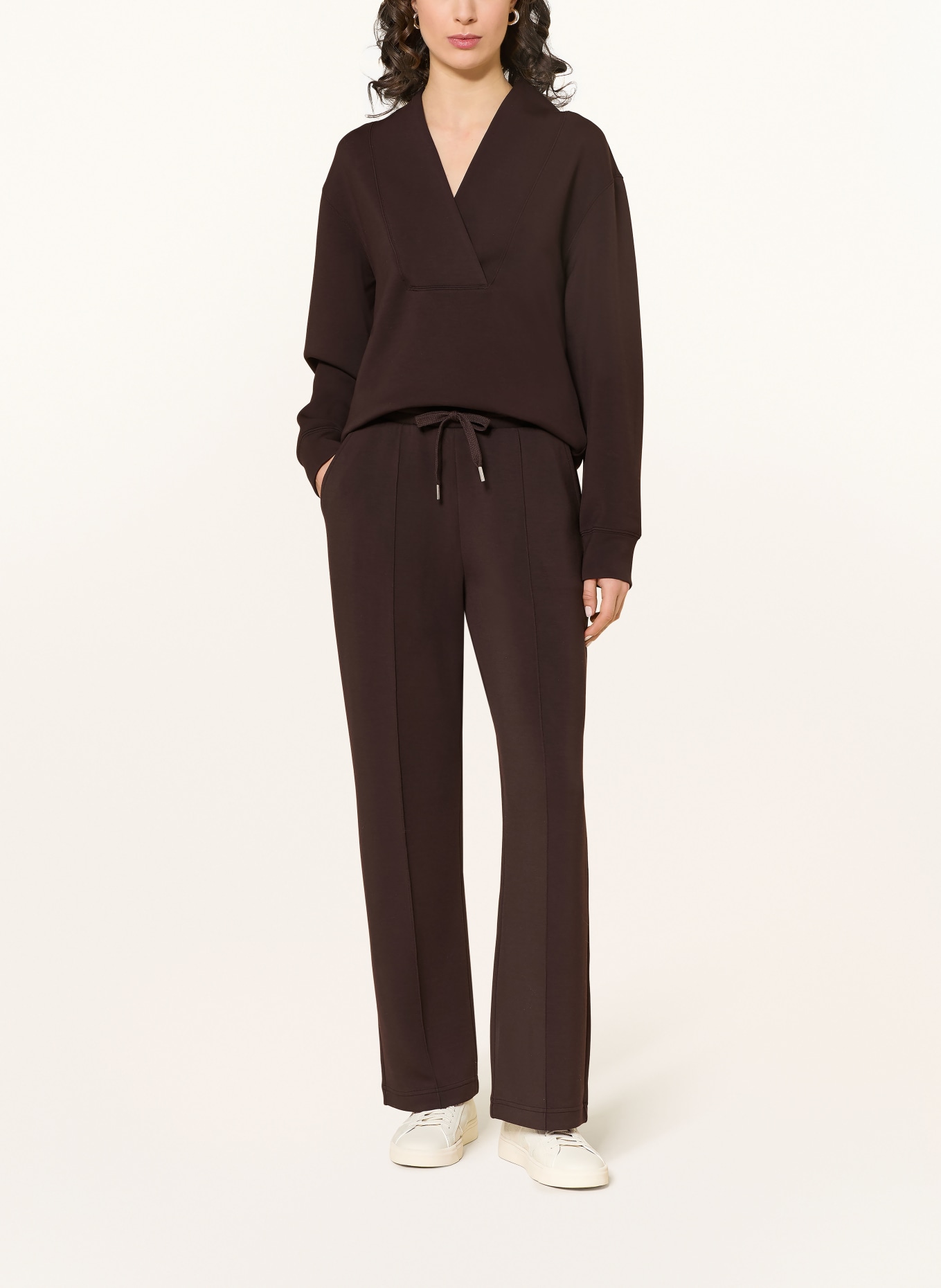 REISS Pants JEMMA in jogger style: DARK BROWN