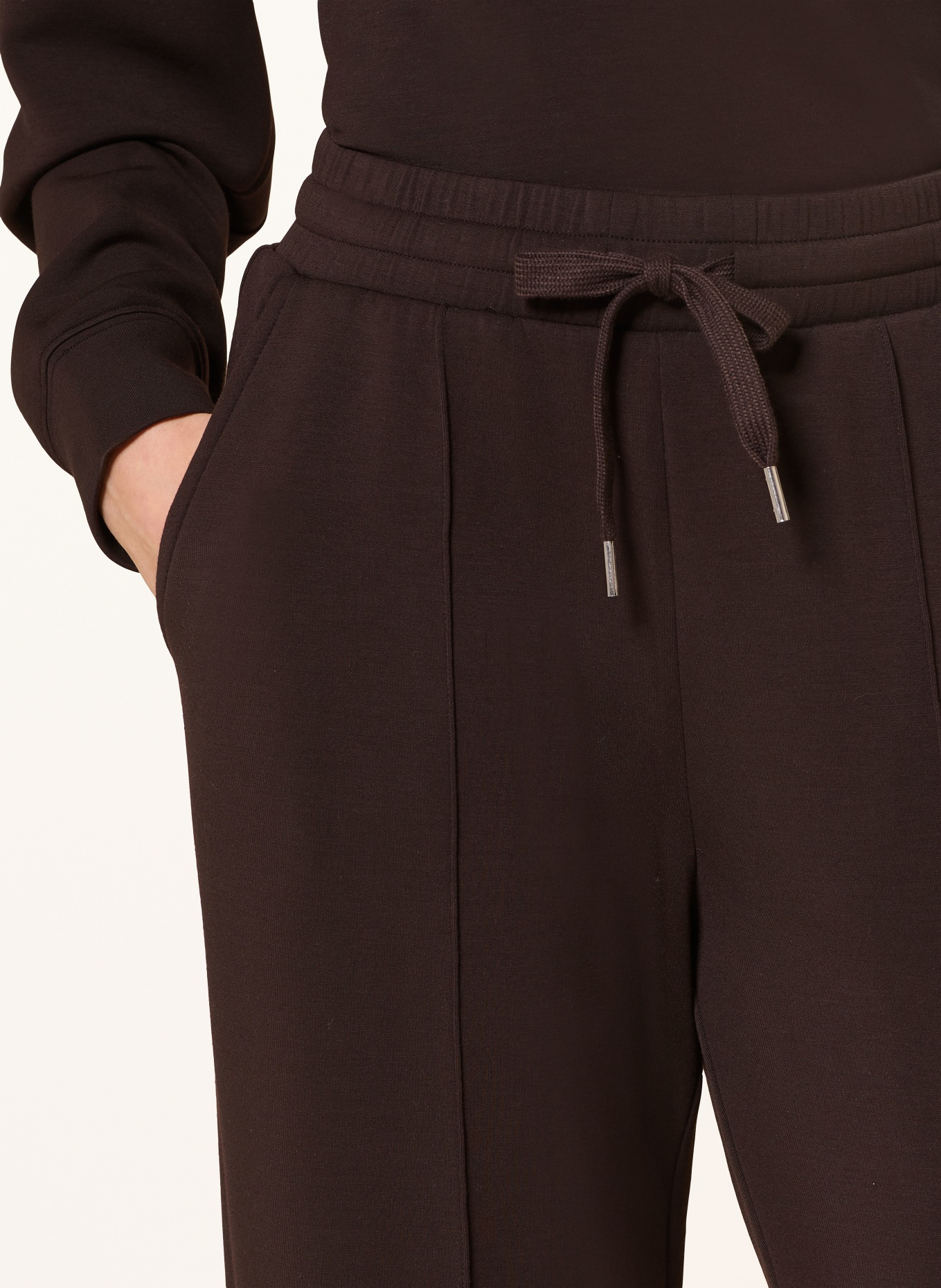 REISS Pants JEMMA in jogger style: DARK BROWN