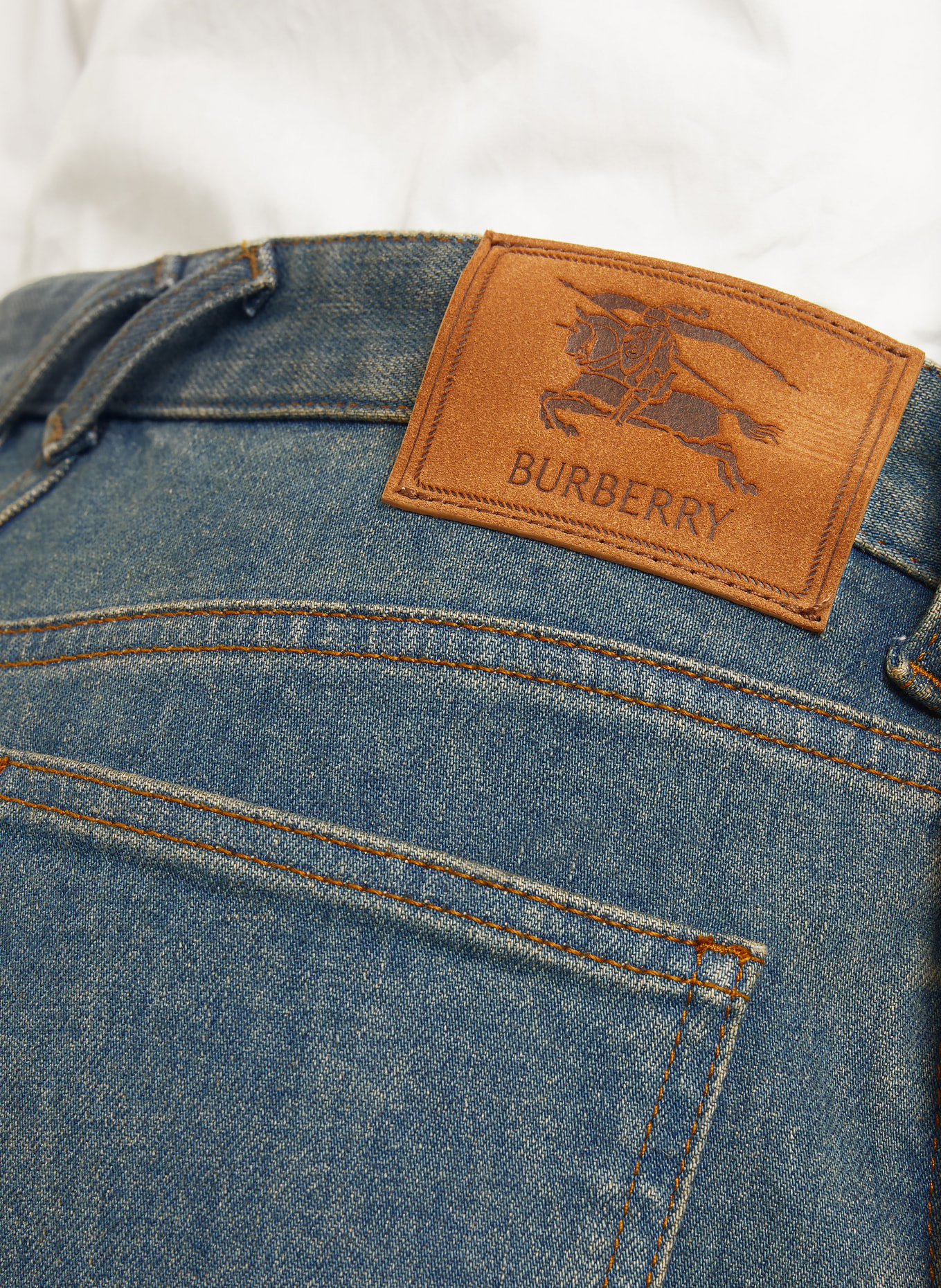 BURBERRY Straight Jeans DALIA: A1322 MID BLUE