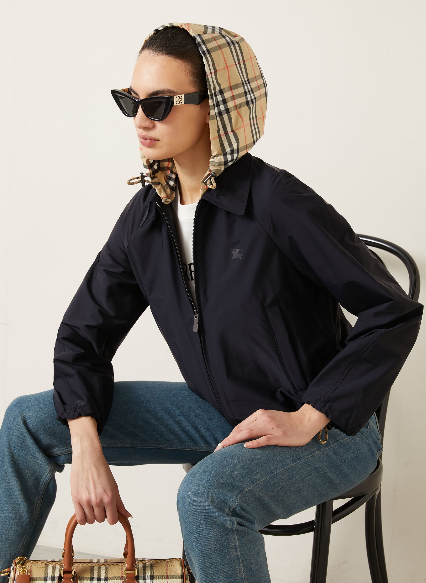 BURBERRY Jacke NEWCOTT mit abnehmbarer Kapuze: SCHWARZ / BEIGE / ROT