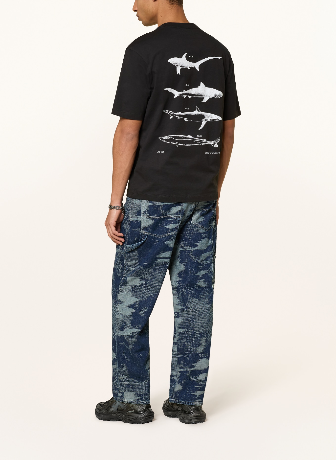 HUGO T-Shirt NOFISHIX: SCHWARZ