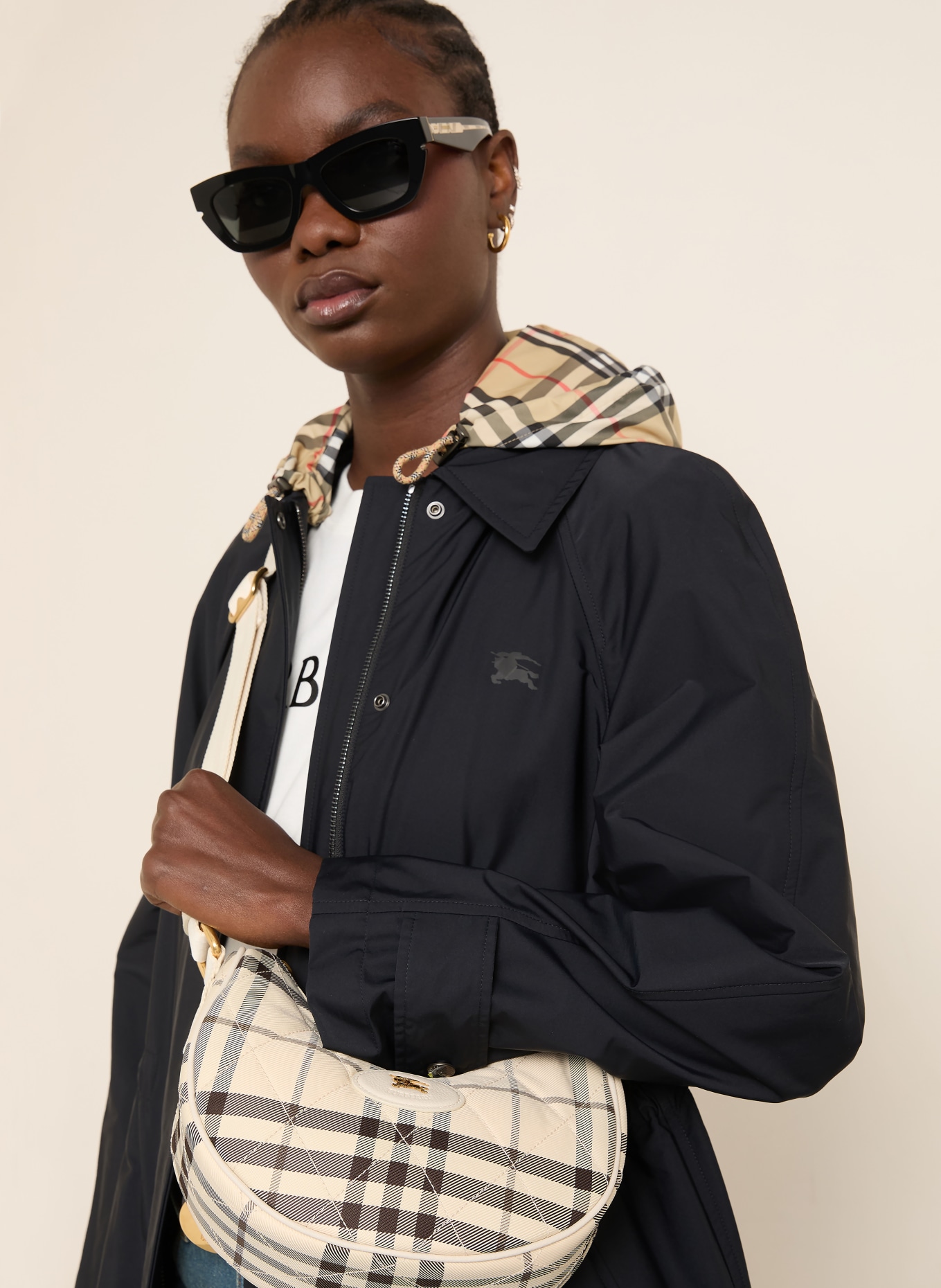 BURBERRY Torba na ramię HORSESHOE: KREMOWY / CZARNY