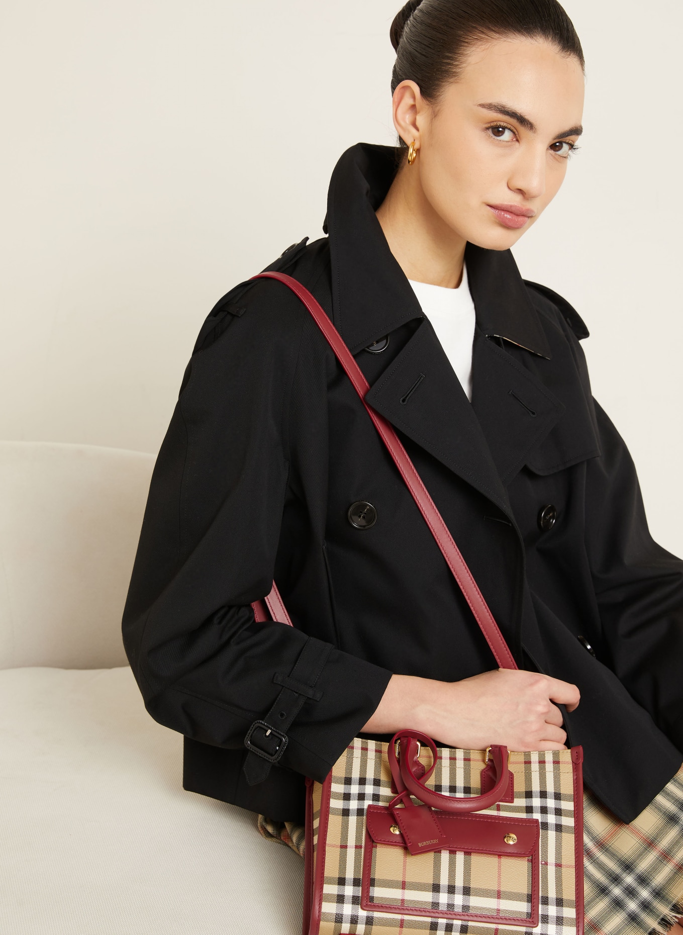 BURBERRY Handtasche FREYA: BEIGE / DUNKELROT / SCHWARZ