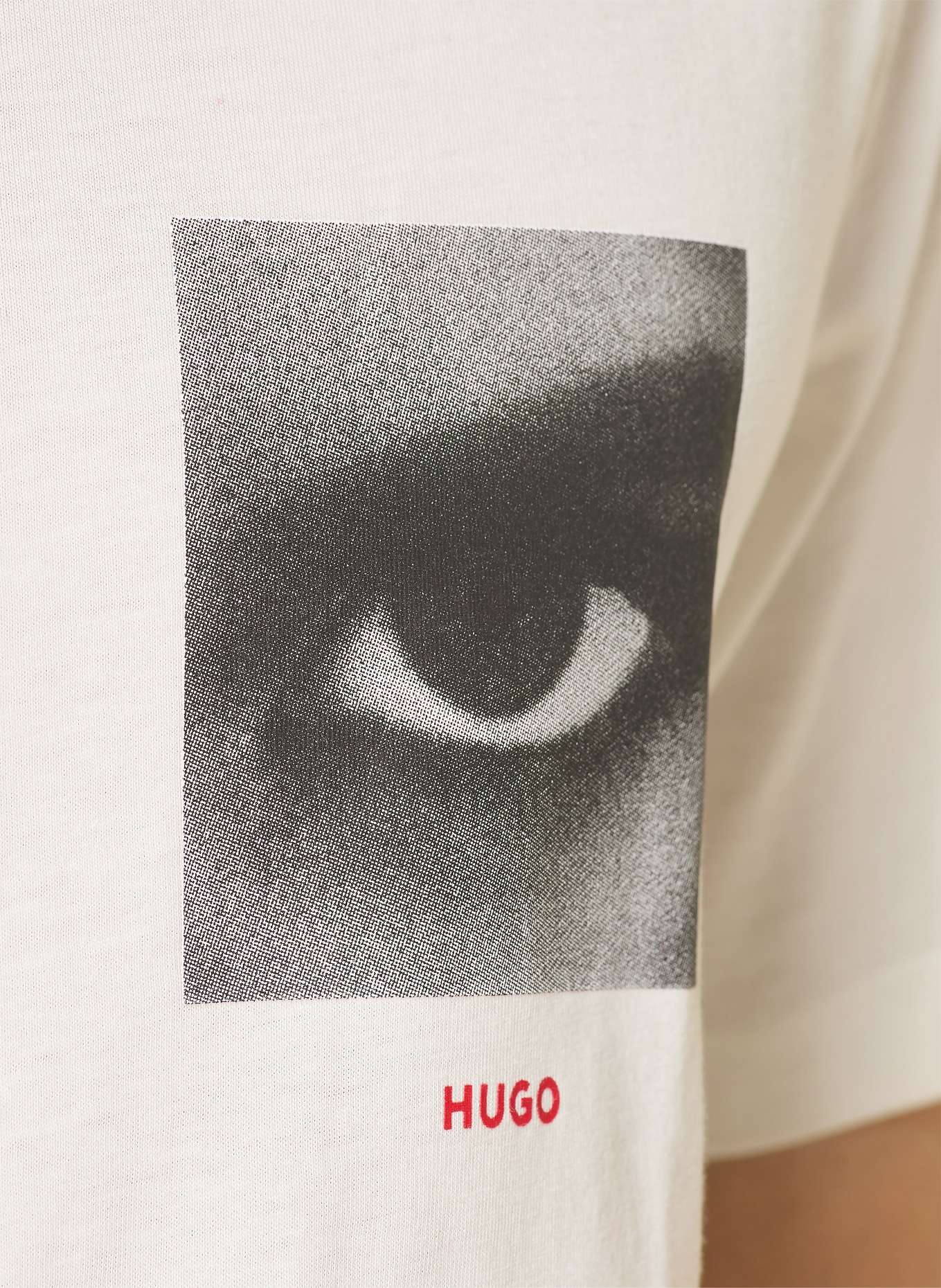 HUGO Tričko DEYSS: KRÉMOVÁ / ČERVENÁ / ČERNÁ