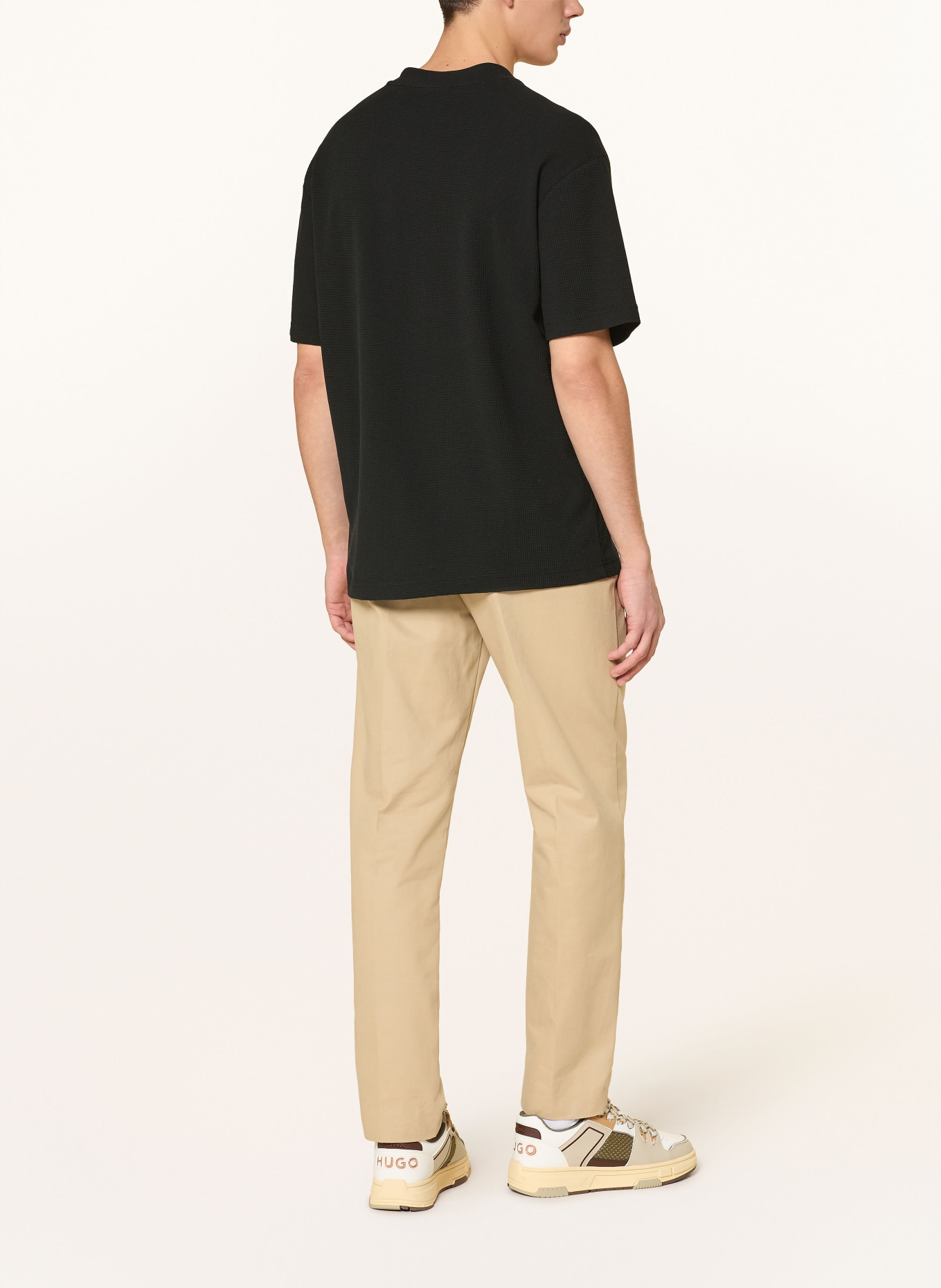 HUGO T-Shirt DAFFL: SCHWARZ