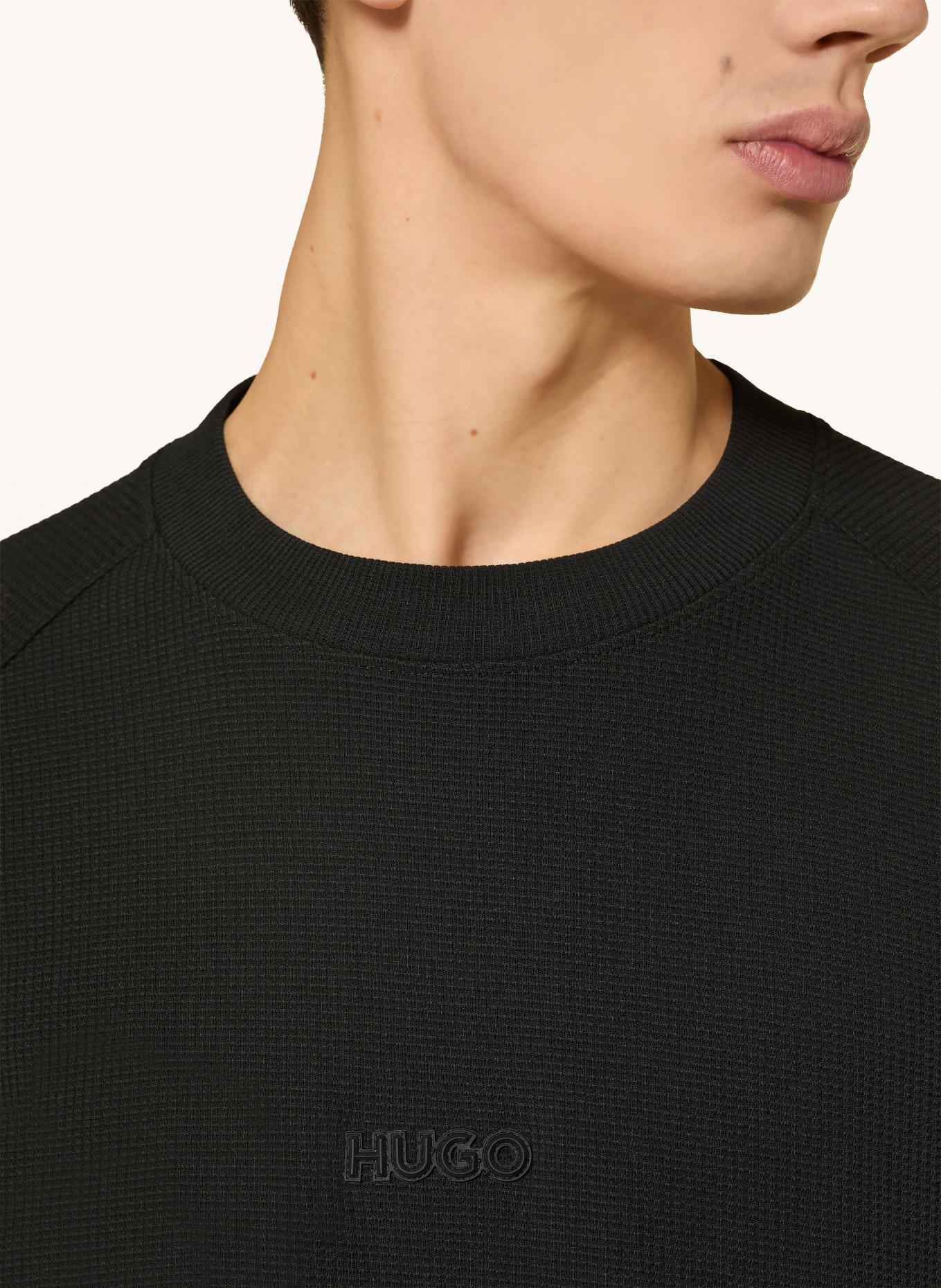 HUGO T-Shirt DAFFL: SCHWARZ