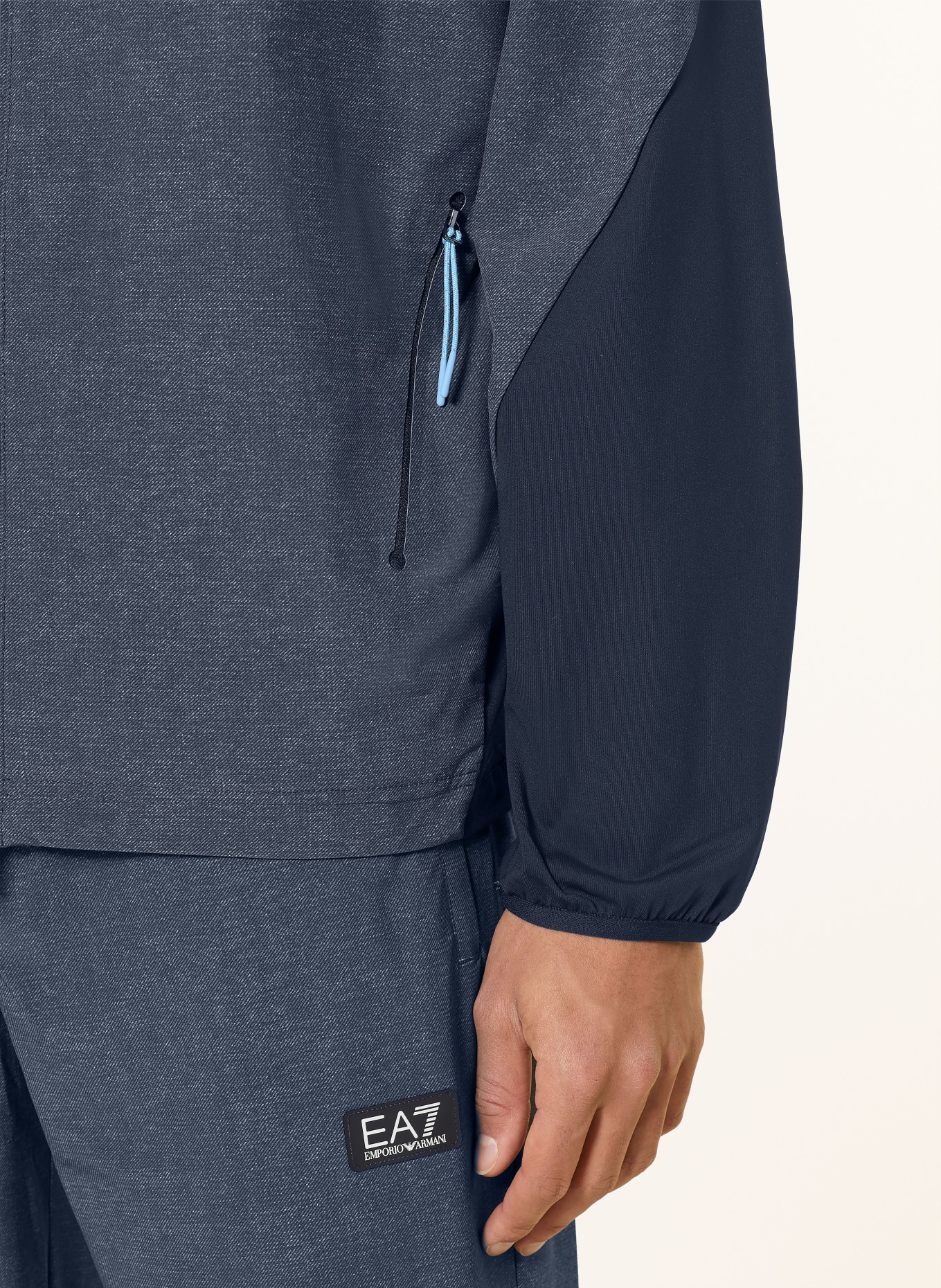 EA7 EMPORIO ARMANI tréninková bunda: TMAVĚ MODRÁ / MODRÁ