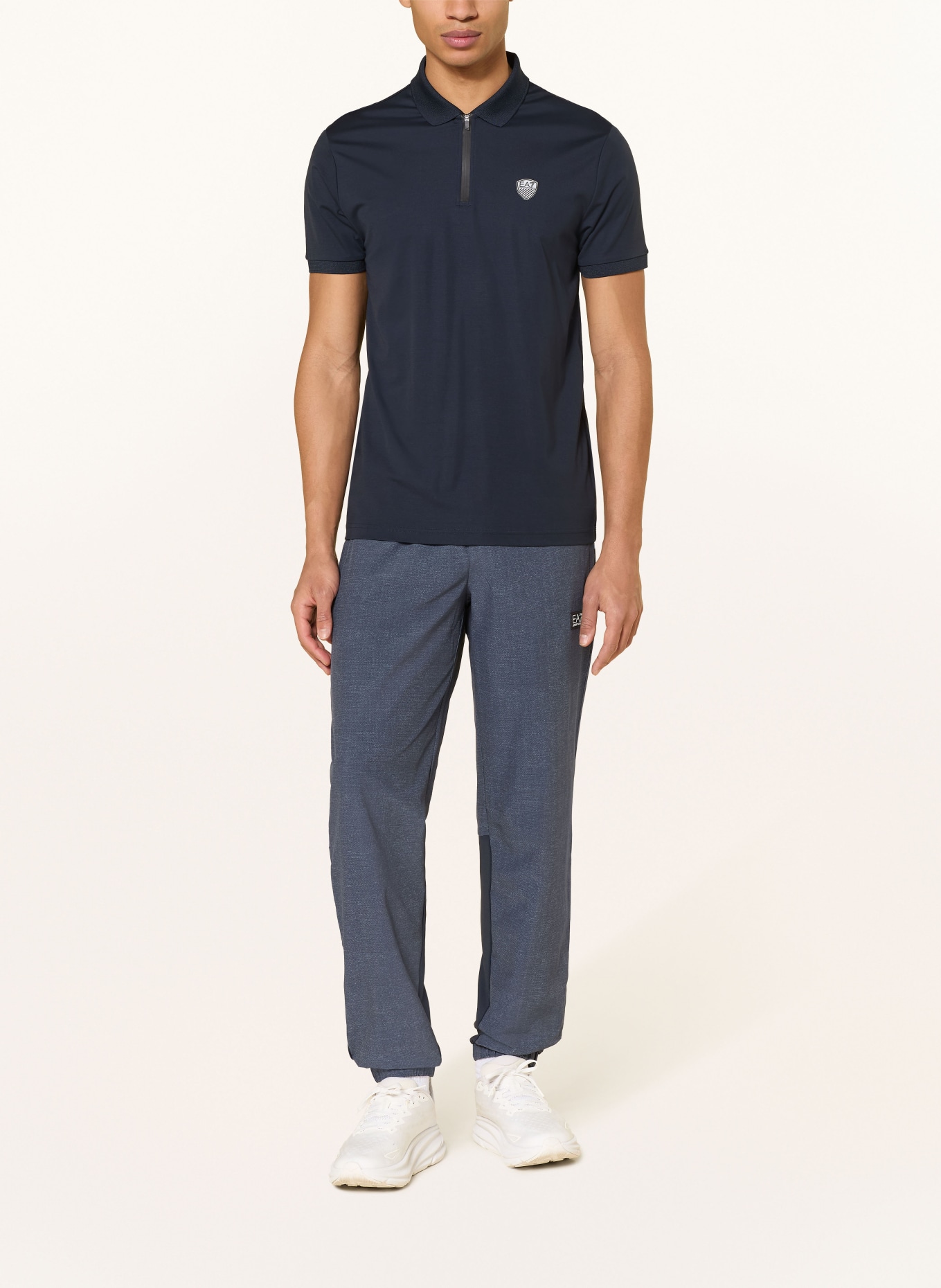 EA7 EMPORIO ARMANI tréninkové kalhoty: TMAVĚ MODRÁ / MODRÁ