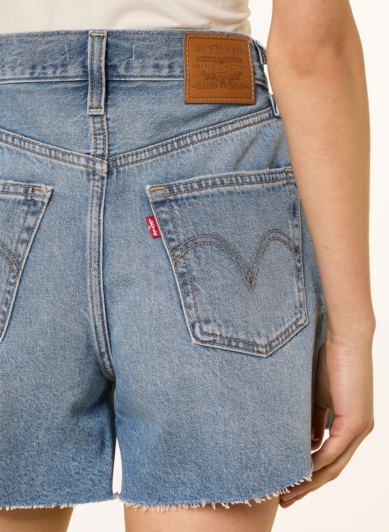 Levi's® Jeansshorts RIBCAGE: 01 Med Indigo - Worn In