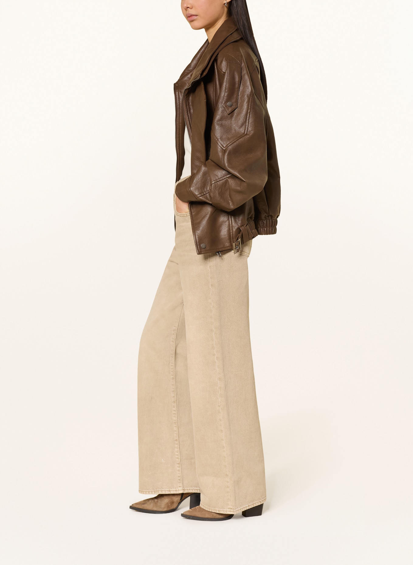 Levi's® Wide Leg Jeans RIBCAGE: 75 Browns