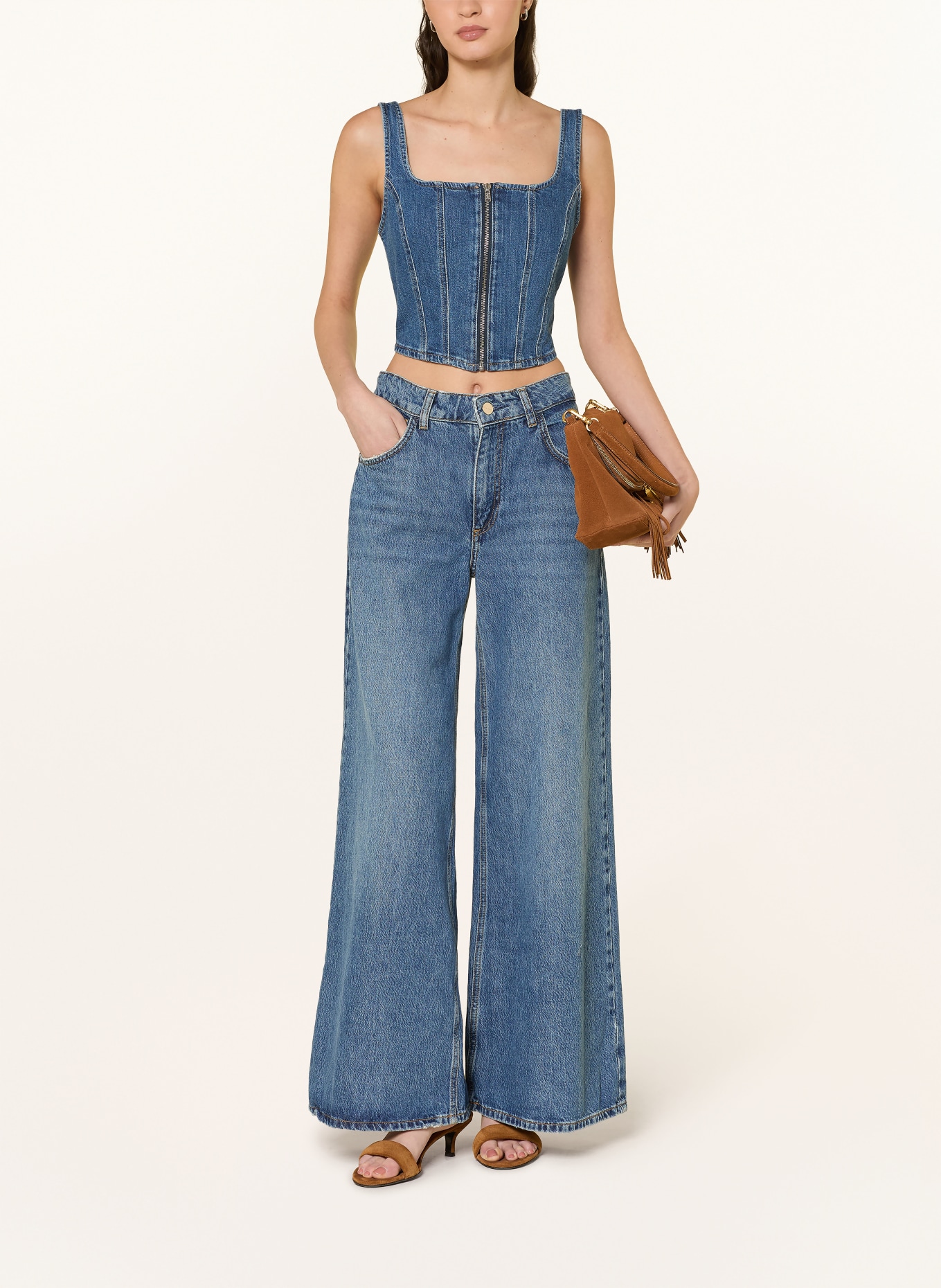 Levi's® Cropped-Jeanstop: DUNKELBLAU