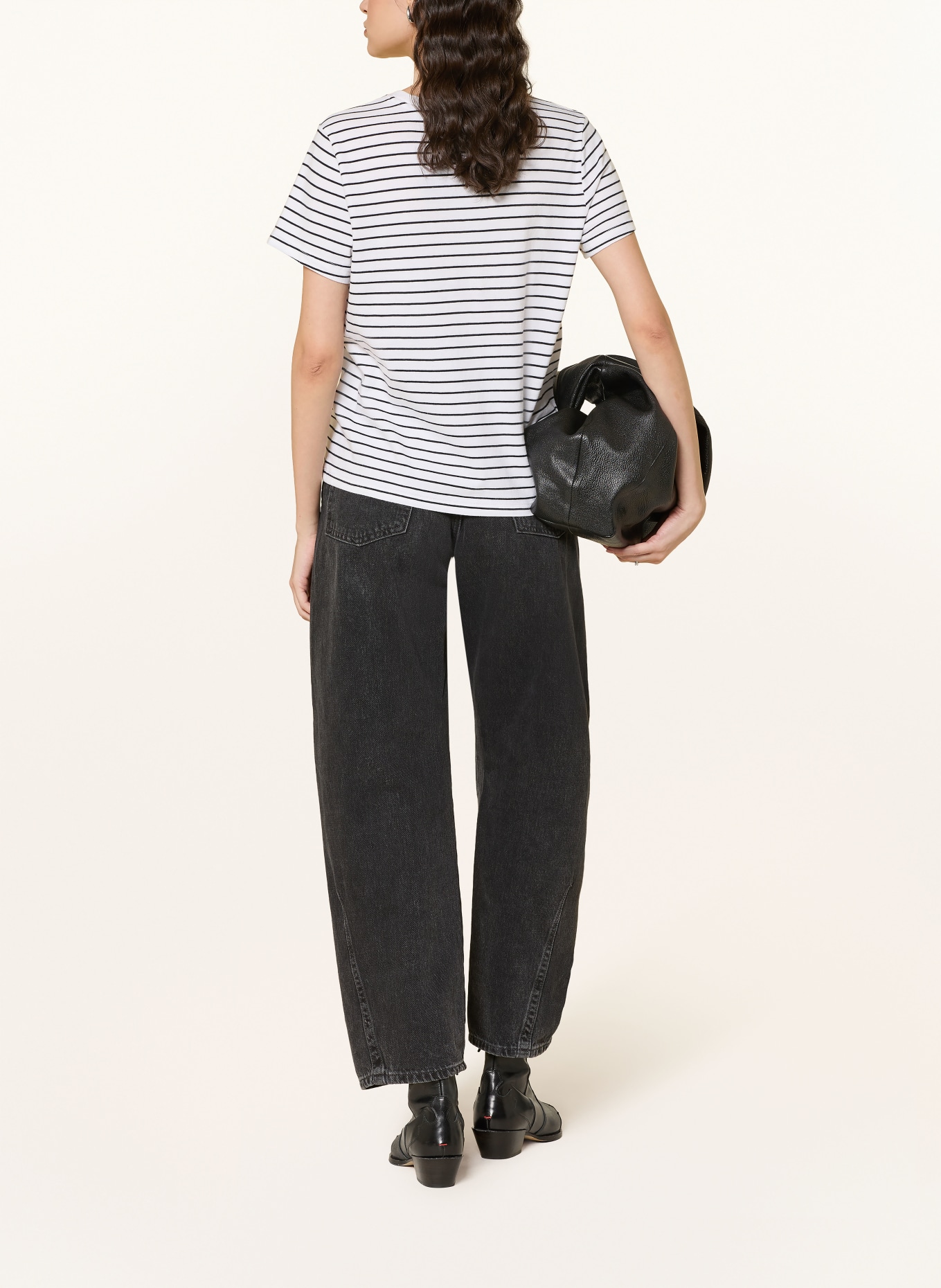 Levi's® tričko: BÍLÁ / TMAVĚ MODRÁ