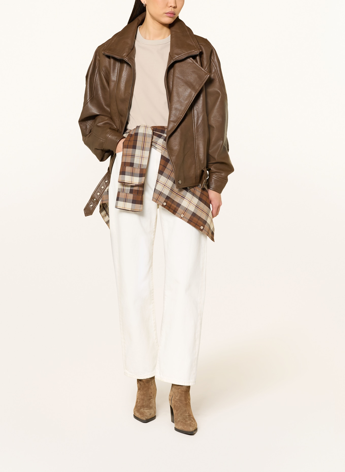 Levi's® Proste dżinsy EASY DAD: 03 Whites