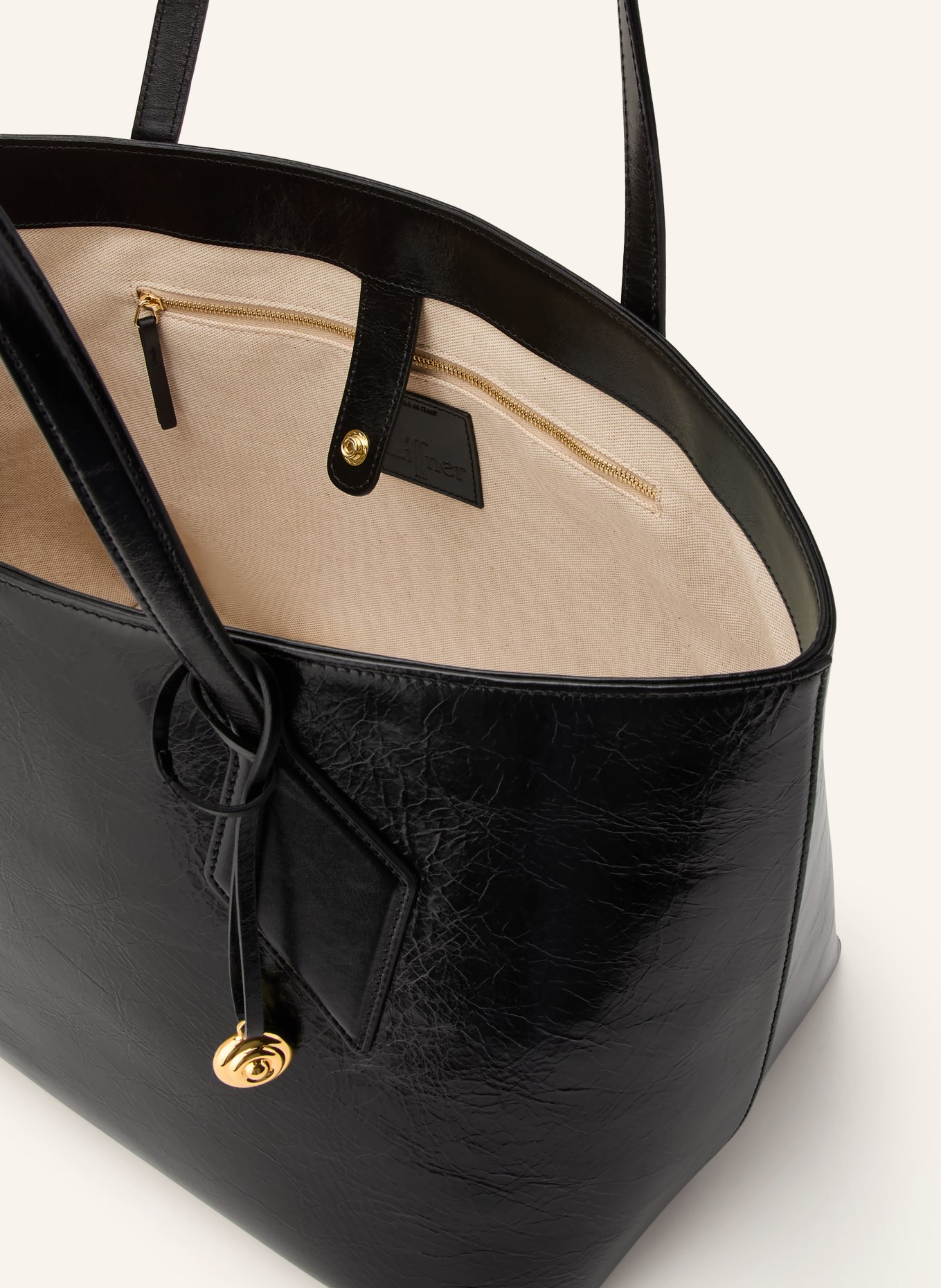 LIFFNER nakupující: ČERNÁ