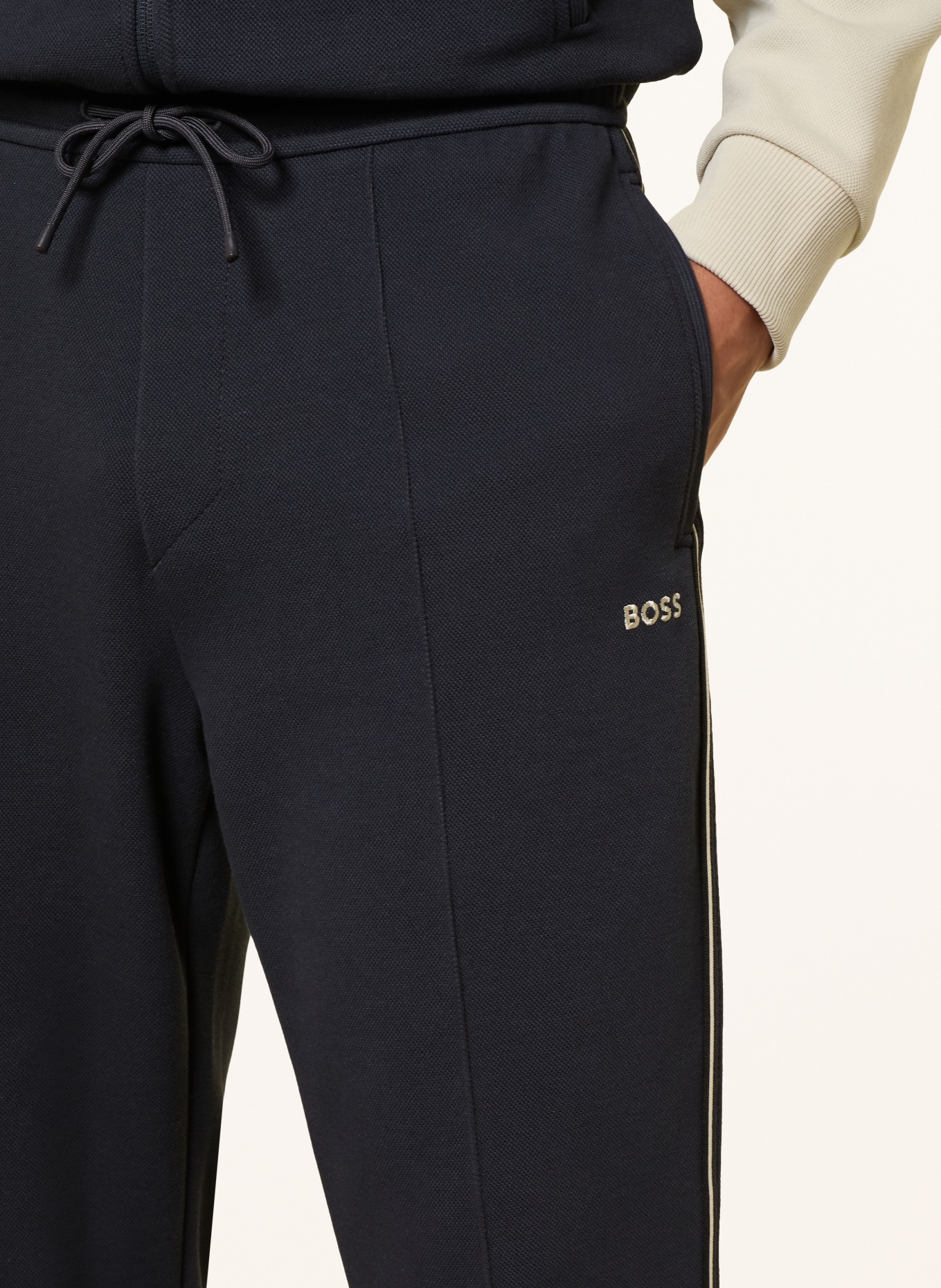 BOSS Trainingsanzug JOIN: DUNKELBLAU / BEIGE