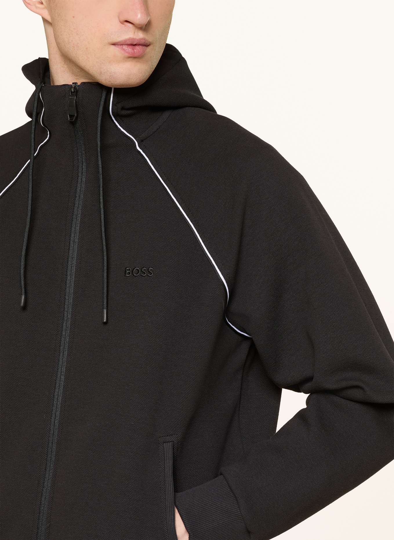 BOSS Sweatjacke JOIN SAGGY: SCHWARZ / WEISS