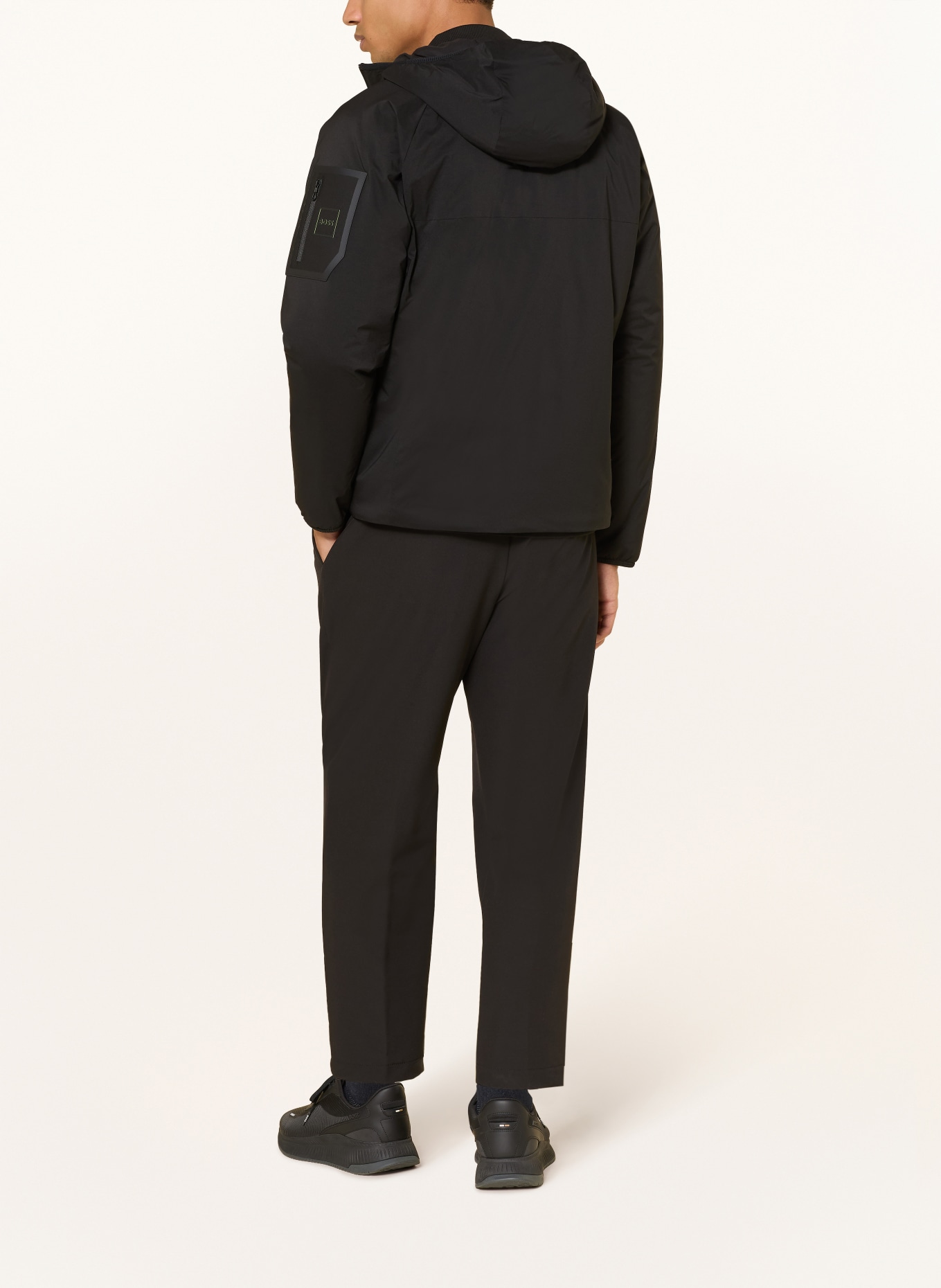 BOSS Bunda LITE-X: ČERNÁ