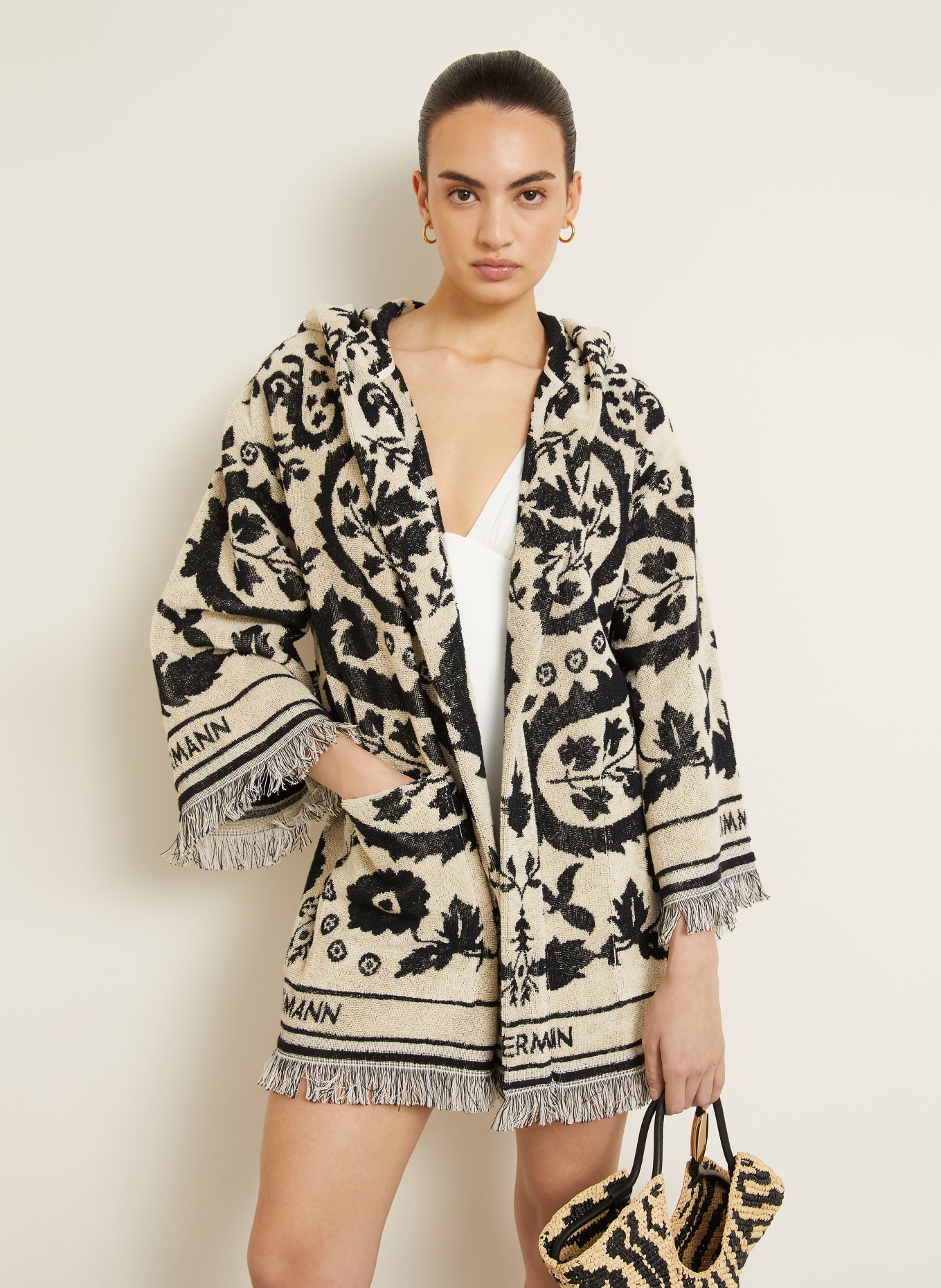 ZIMMERMANN Cape WANDERLUST: CREME / SCHWARZ