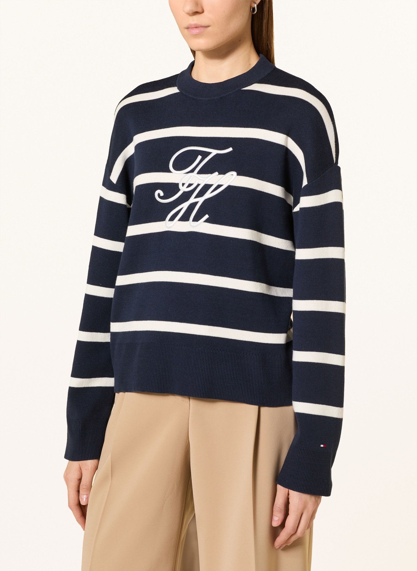 TOMMY HILFIGER sweater: DARK BLUE / WHITE
