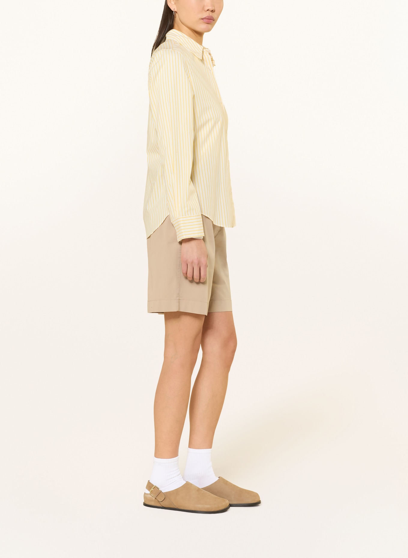 TOMMY HILFIGER Shorts: BEIGE