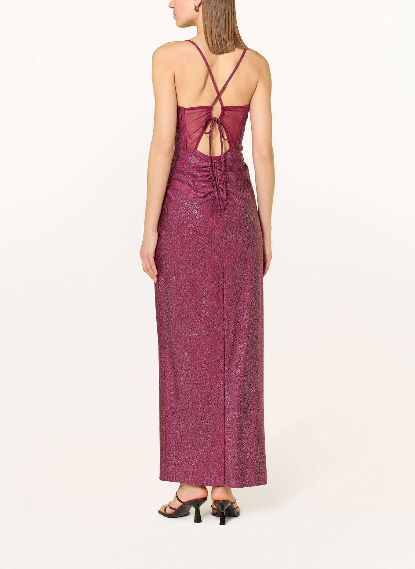 Suddenly Princess Evening gown with cut-out: DARK RED