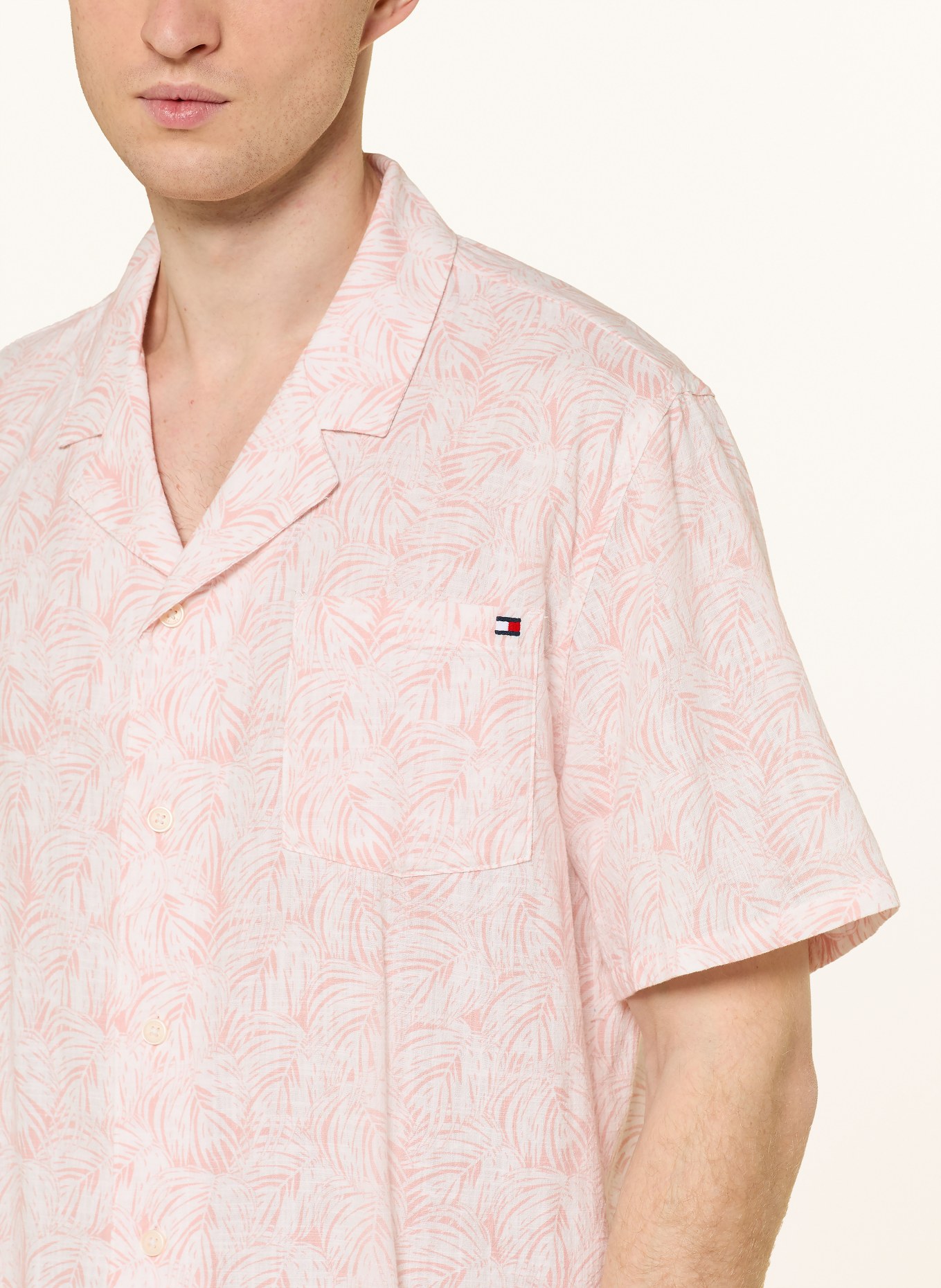 TOMMY HILFIGER Kurzarm-Hemd Comfort Fit: WEISS / ROSÉ