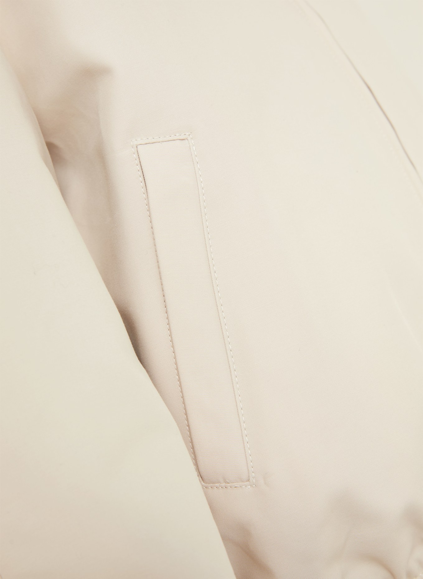 Acne Studios bundy: KRÉMOVÁ / ČERNÁ