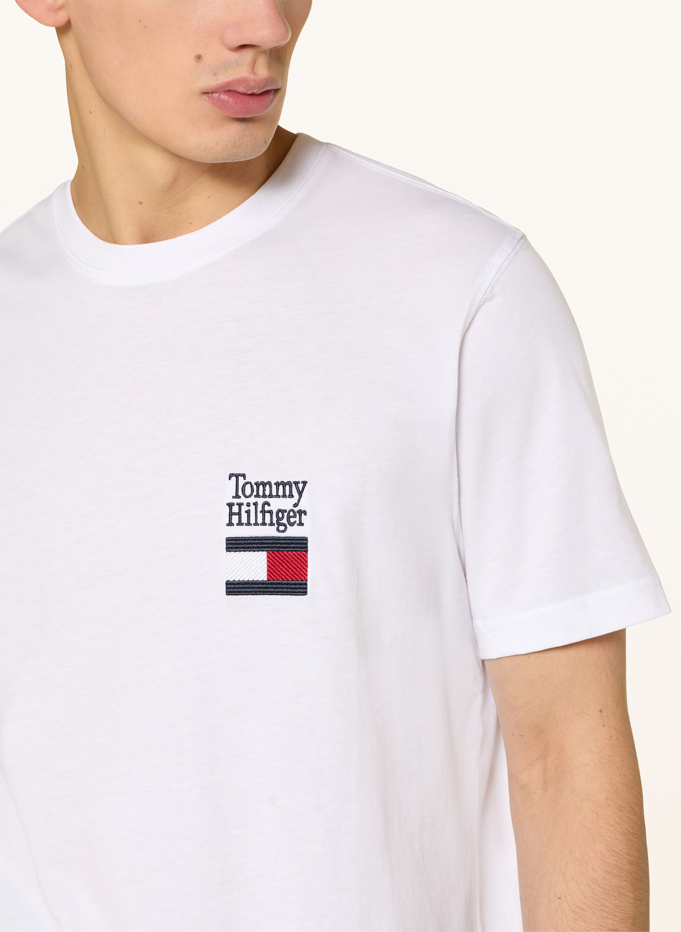 TOMMY HILFIGER T-Shirt: WEISS