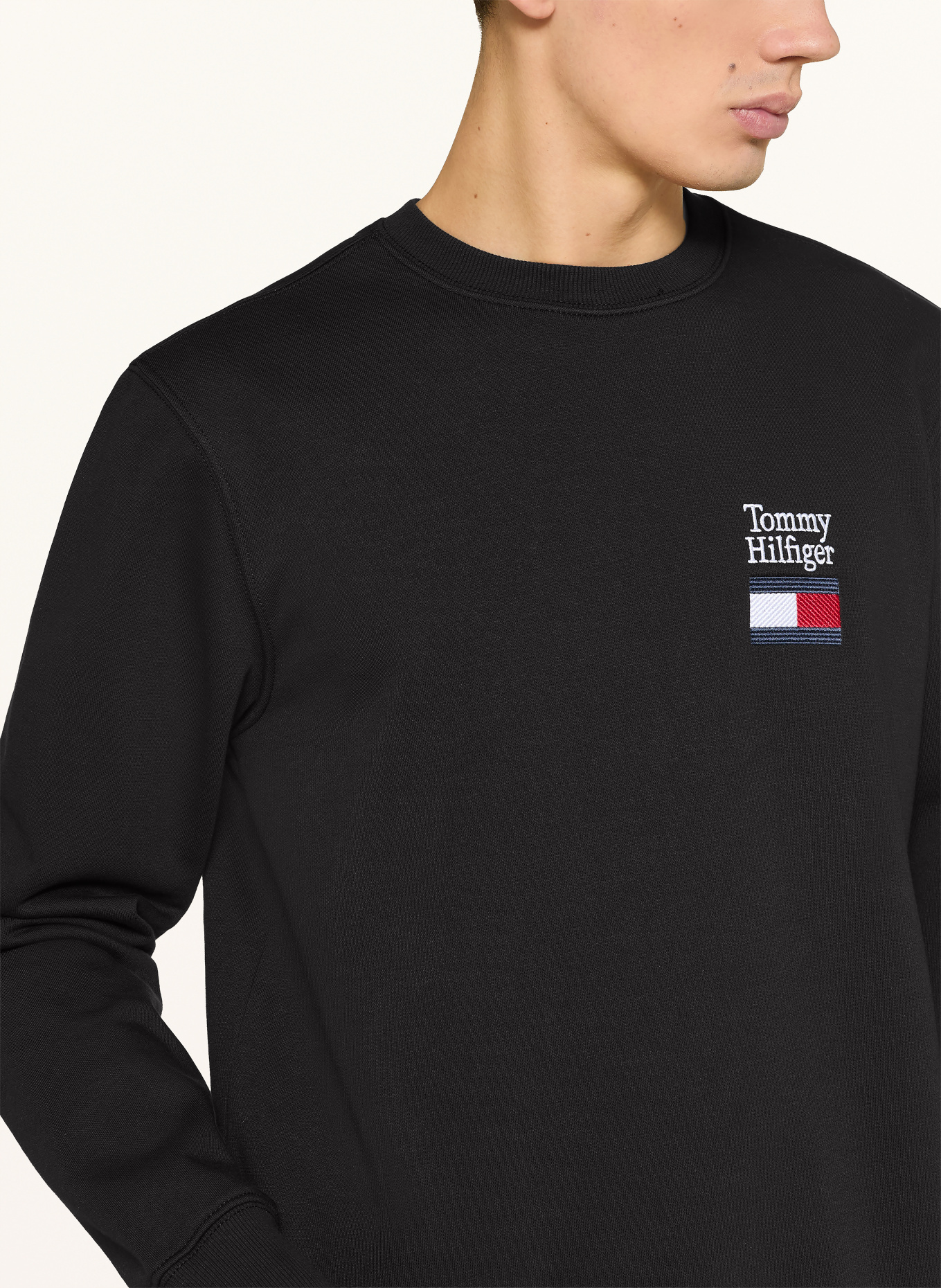 TOMMY HILFIGER bluza: CZARNY