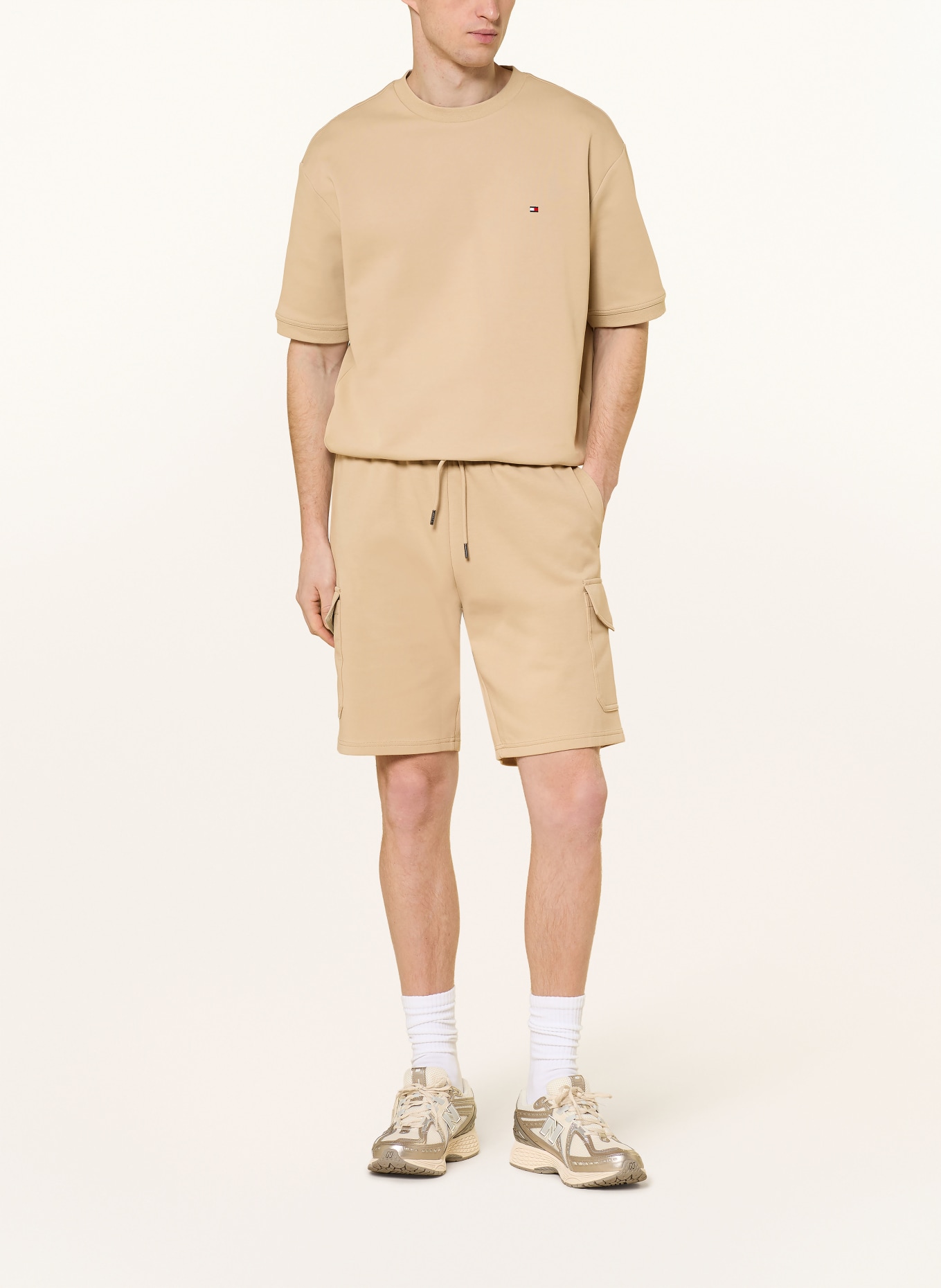 TOMMY HILFIGER Sweatshorts: BEIGE