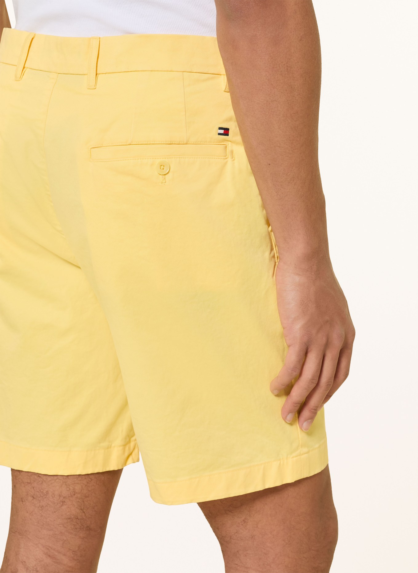 TOMMY HILFIGER Shorts DOVER: GELB