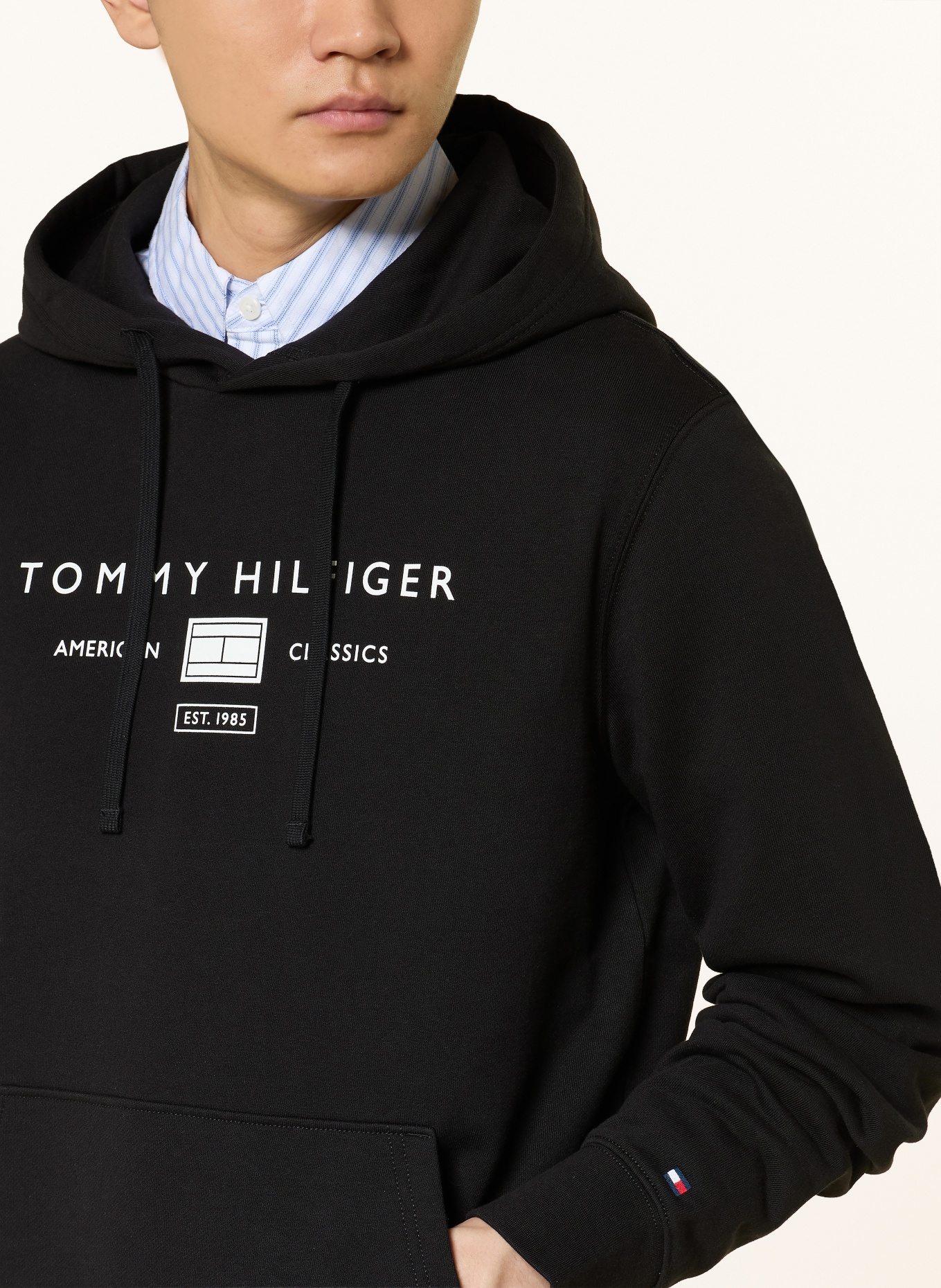 TOMMY HILFIGER Hoodie: SCHWARZ