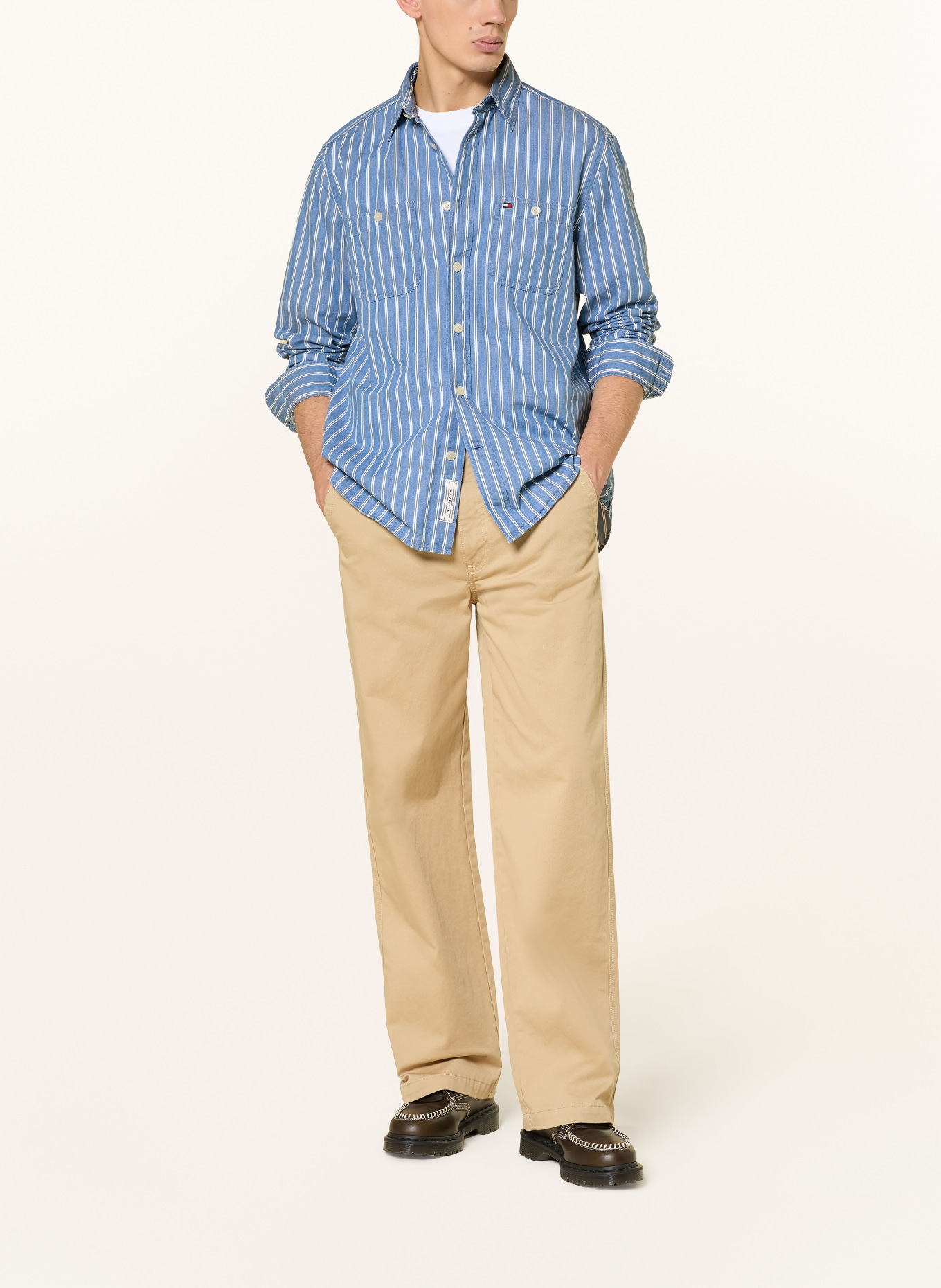 TOMMY HILFIGER Classic Fit Shirt: BLUE / WHITE