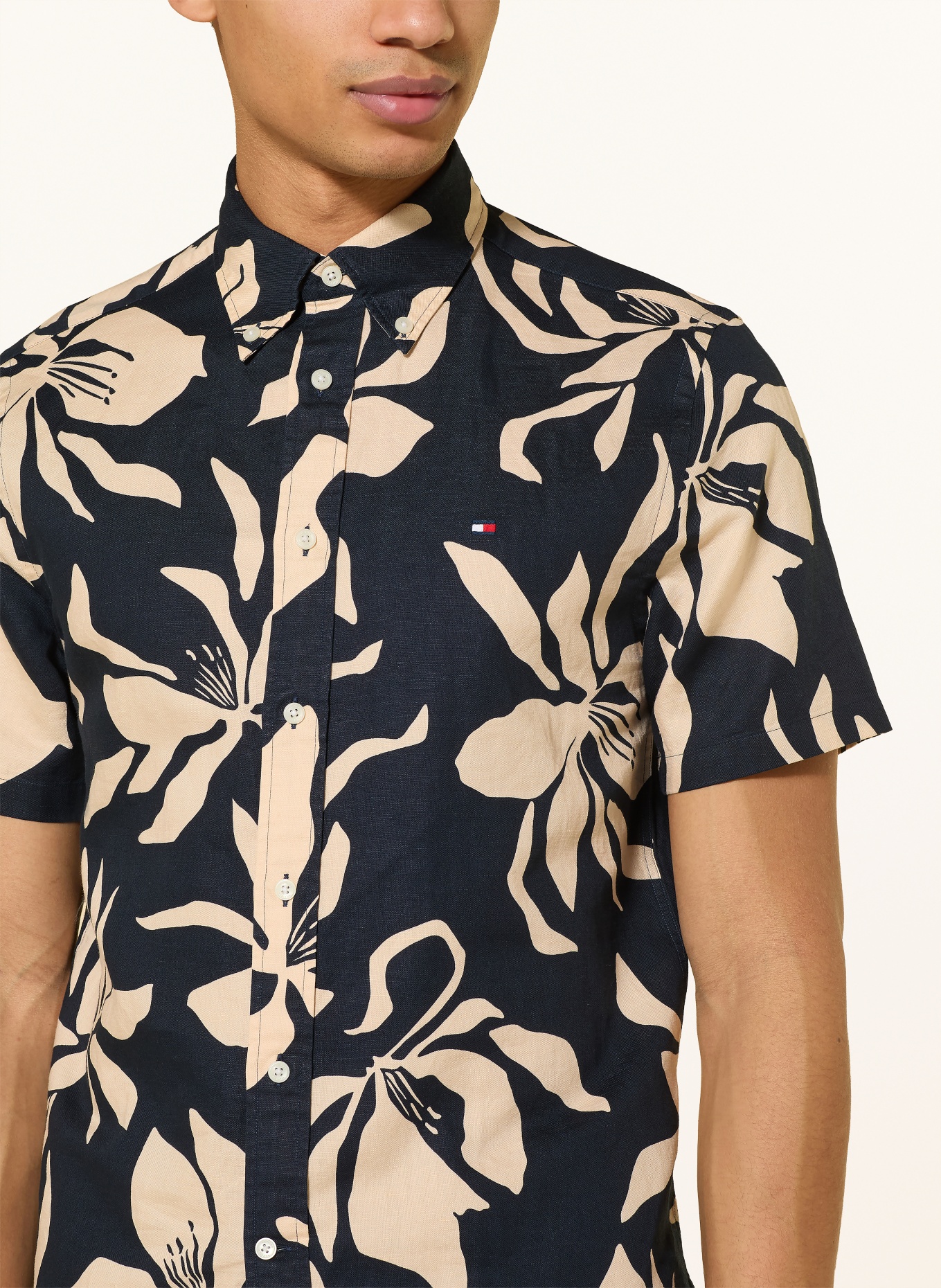 TOMMY HILFIGER Košile s krátkým rukávem Regular Fit s lnem: TMAVĚ MODRÁ / REŽNÁ